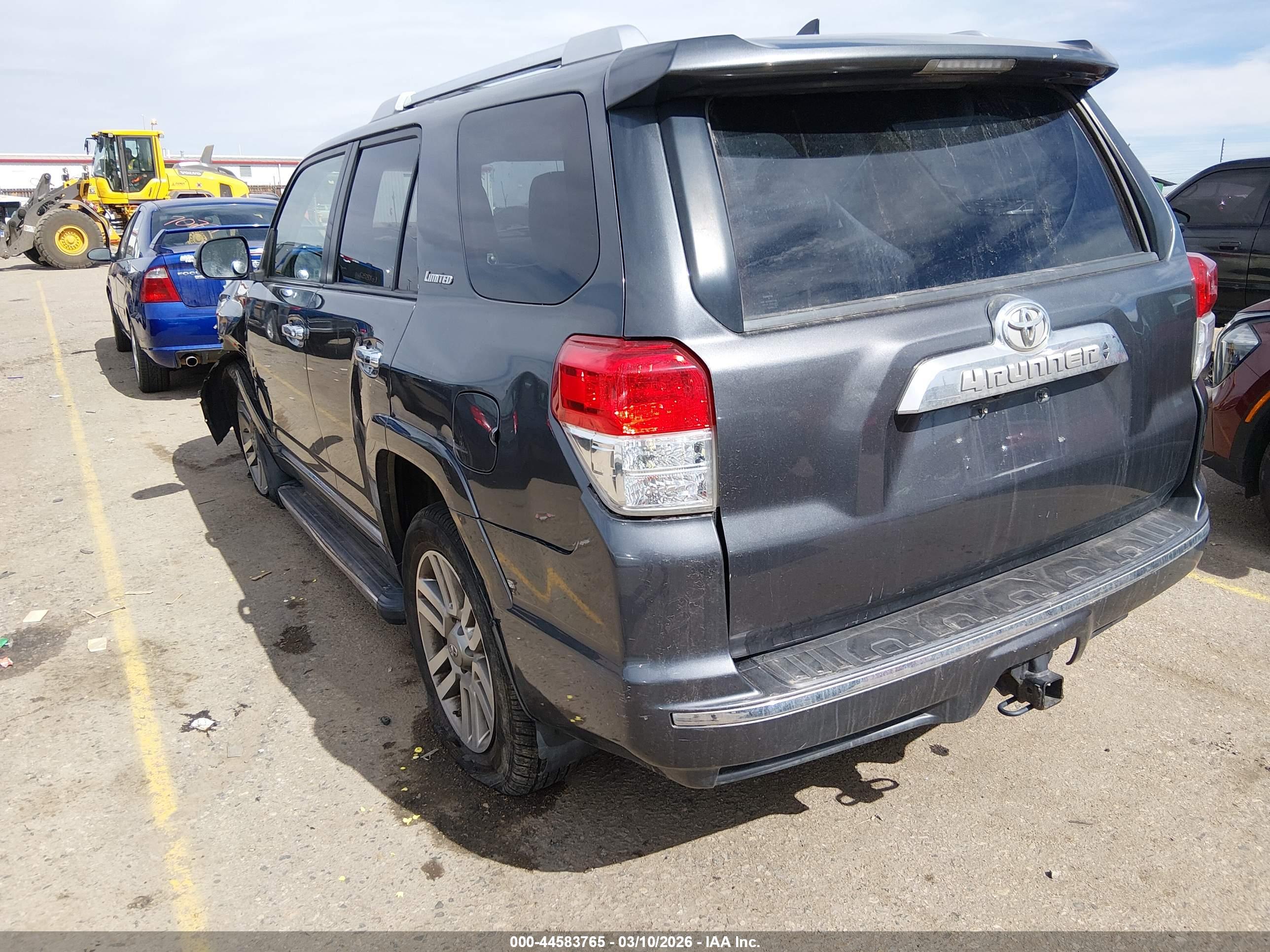 TOYOTA 4RUNNER image 3