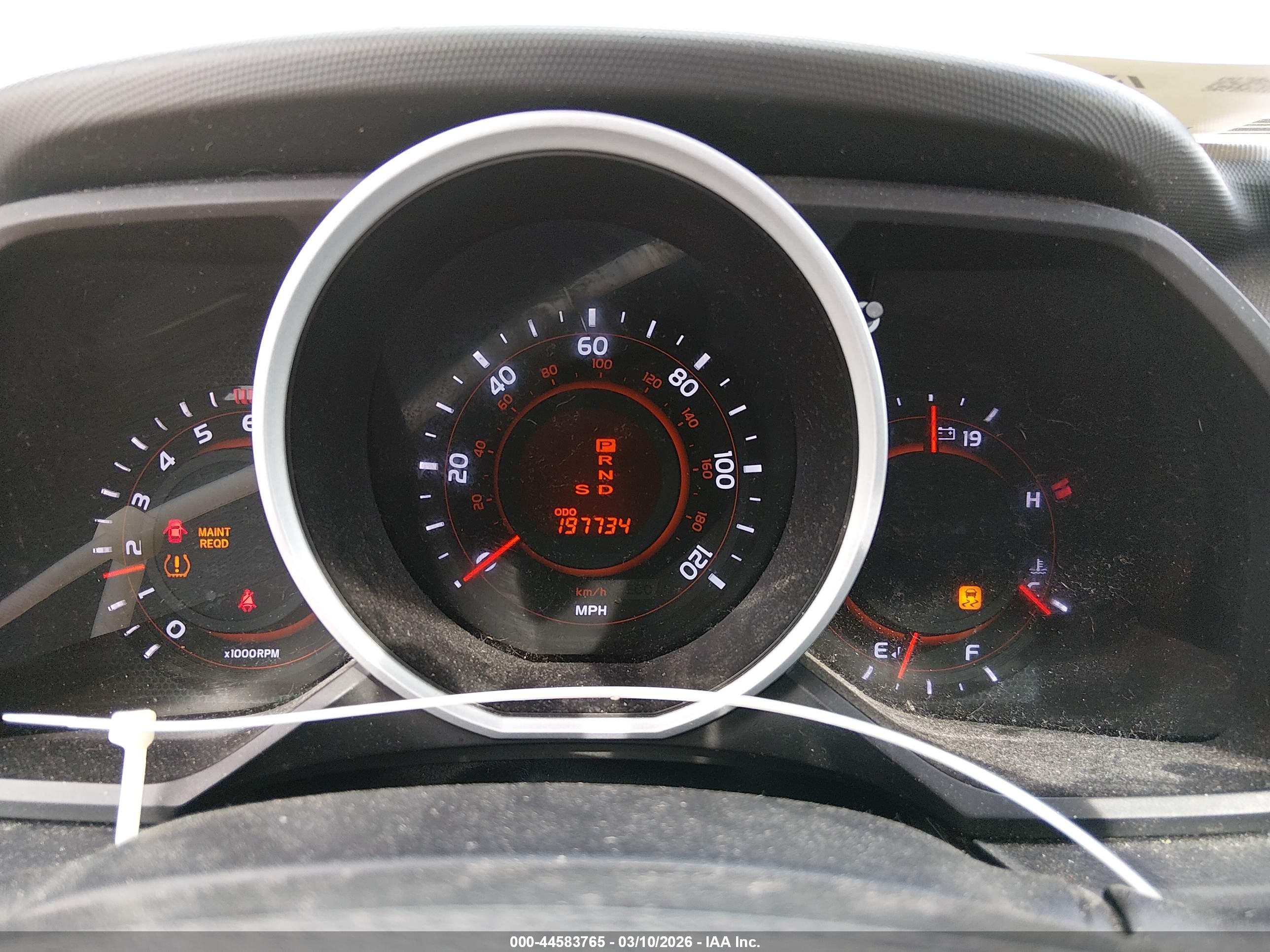 TOYOTA 4RUNNER image 7