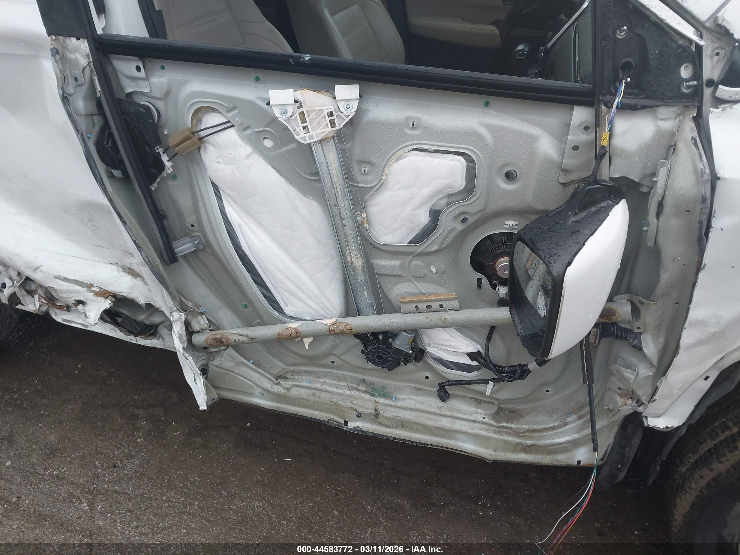 HONDA CR-V image 6