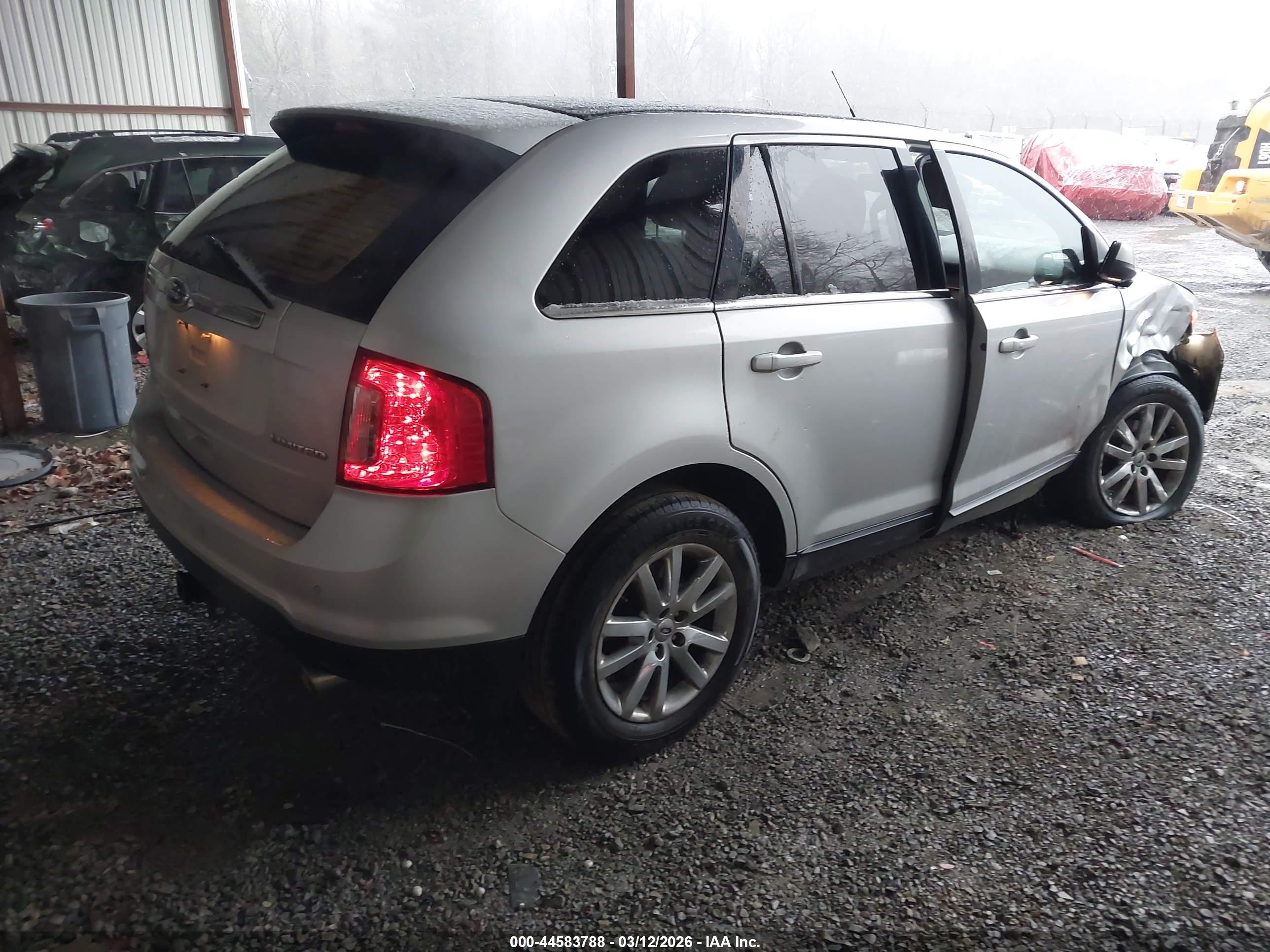 FORD EDGE image 4