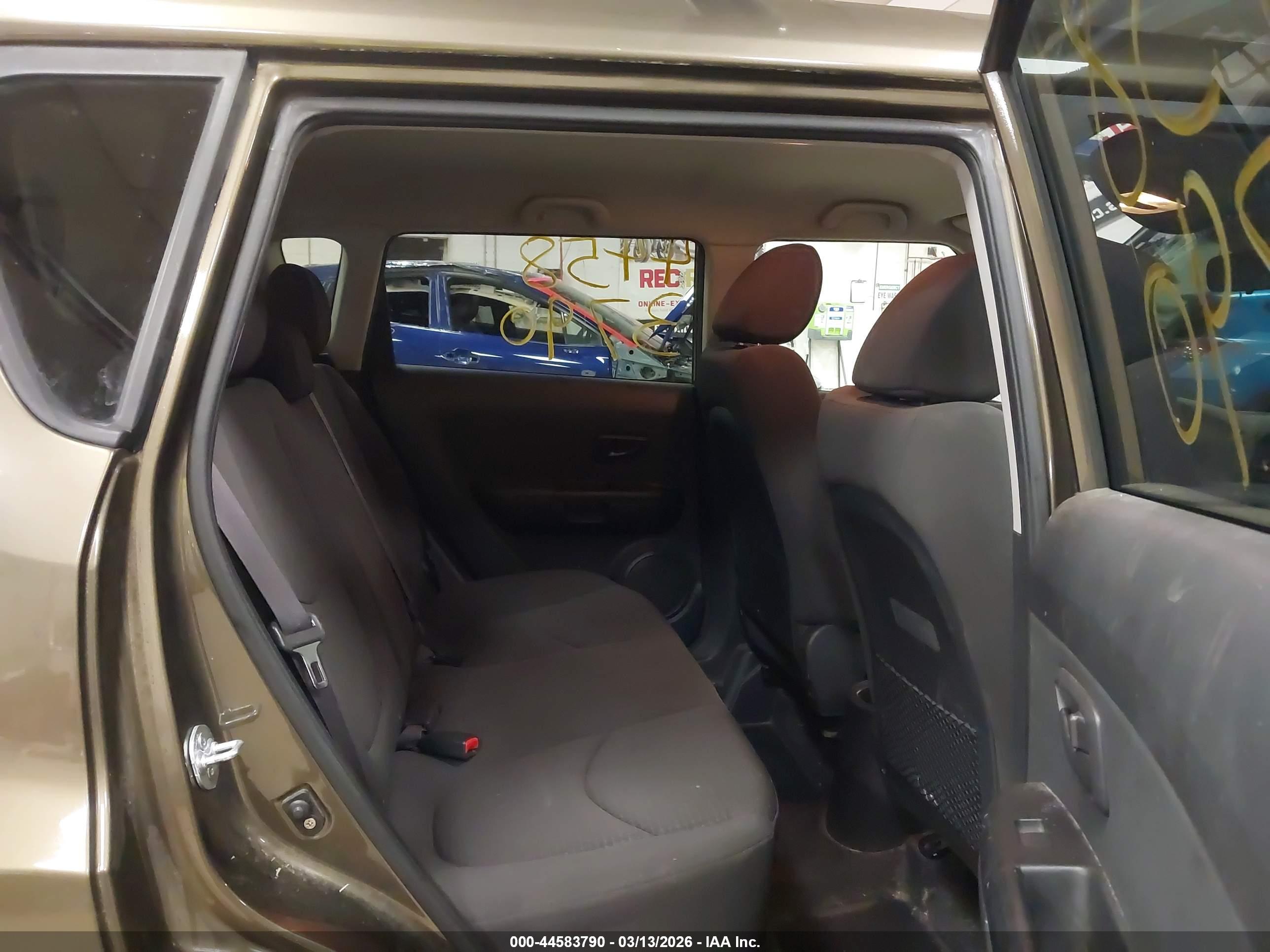 KIA SOUL image 8
