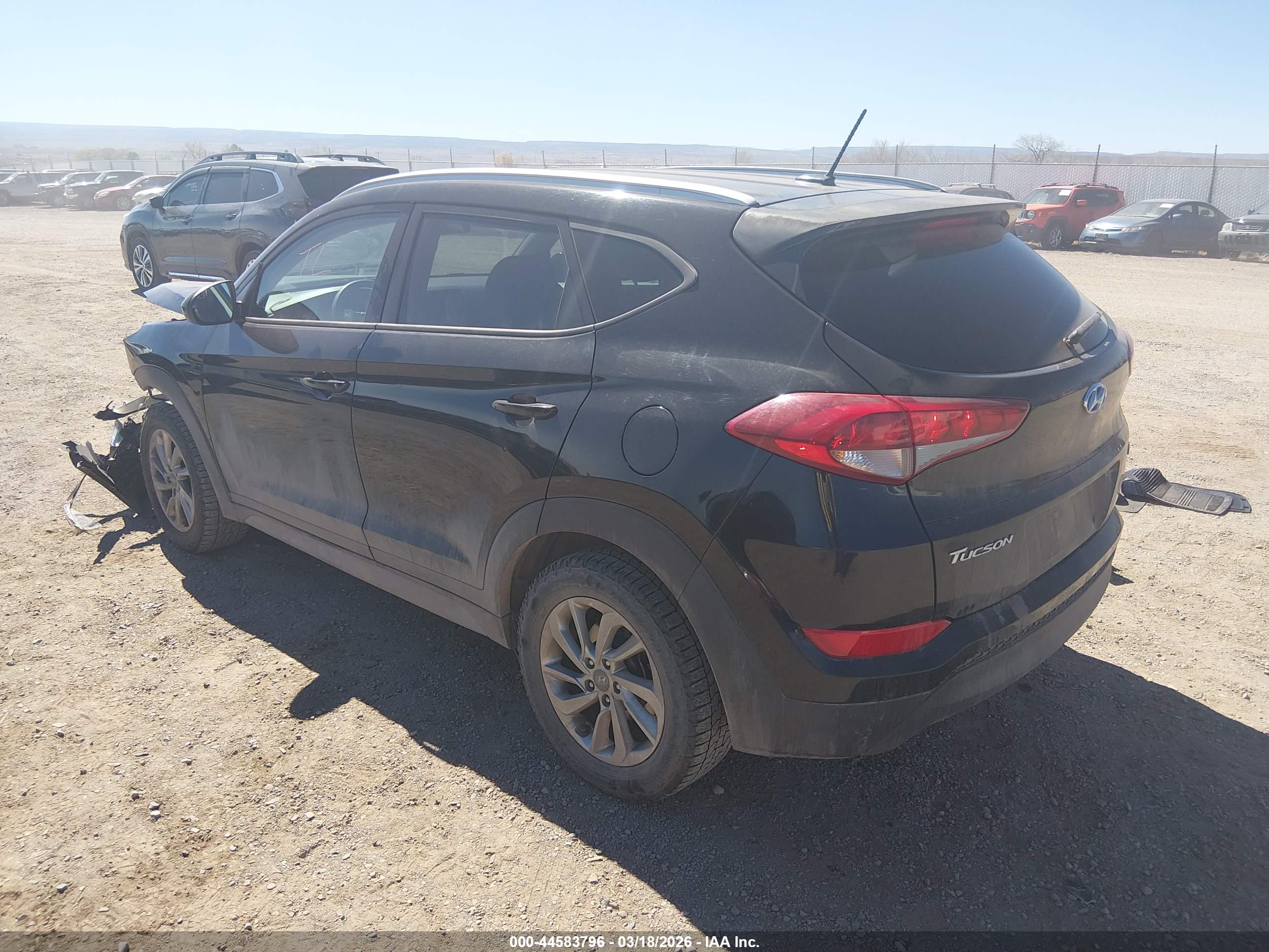 HYUNDAI TUCSON image 3