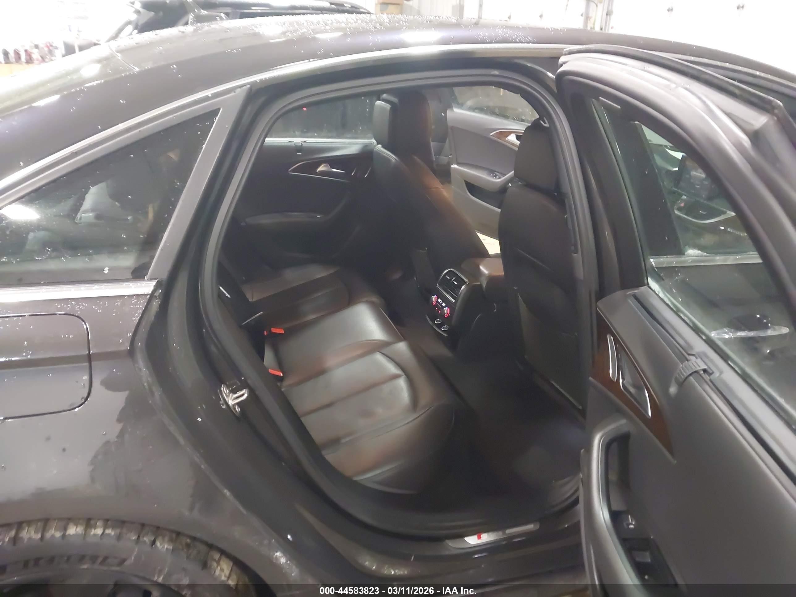 AUDI A6 image 8
