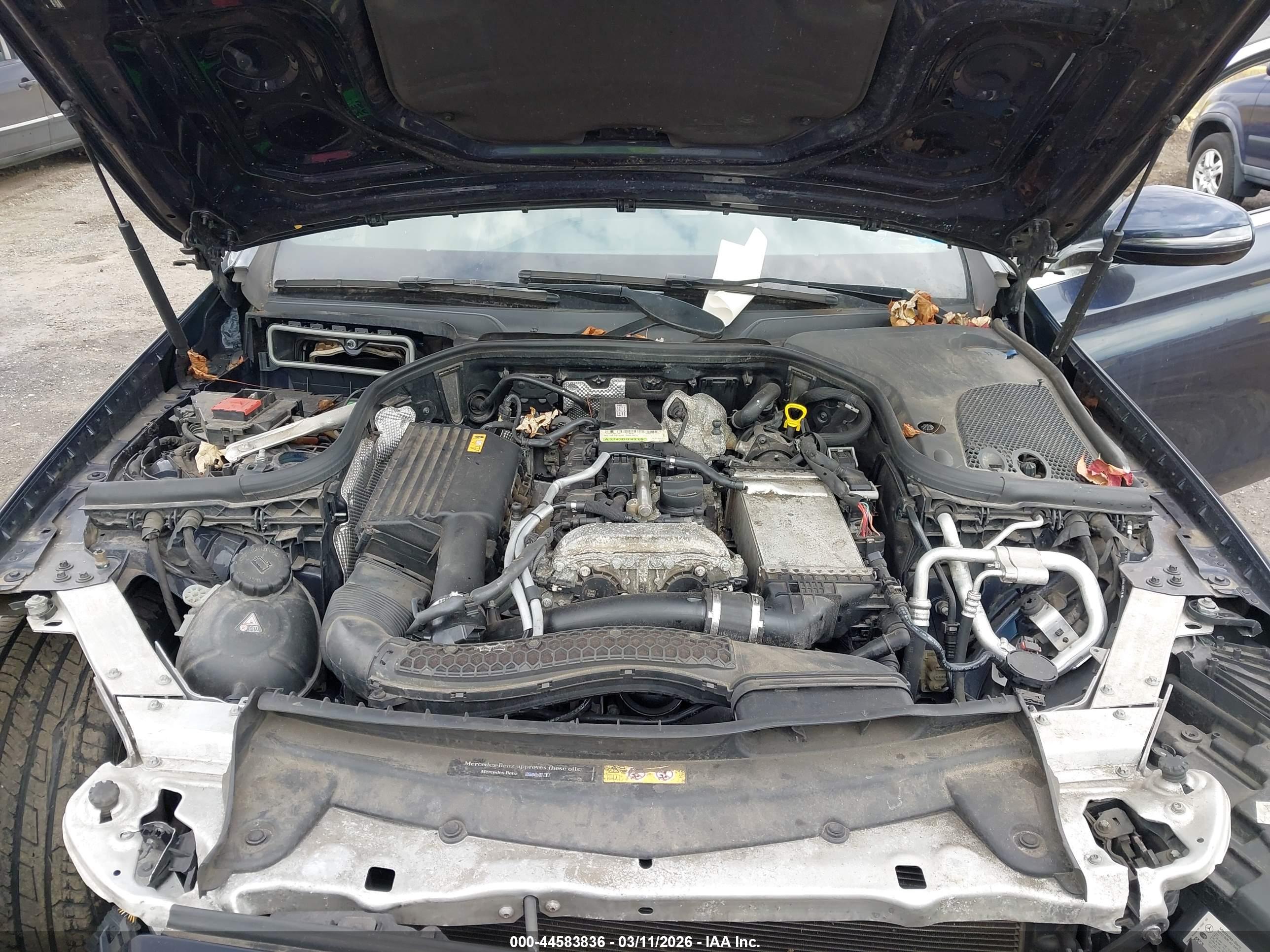 MERCEDES-BENZ E image 10