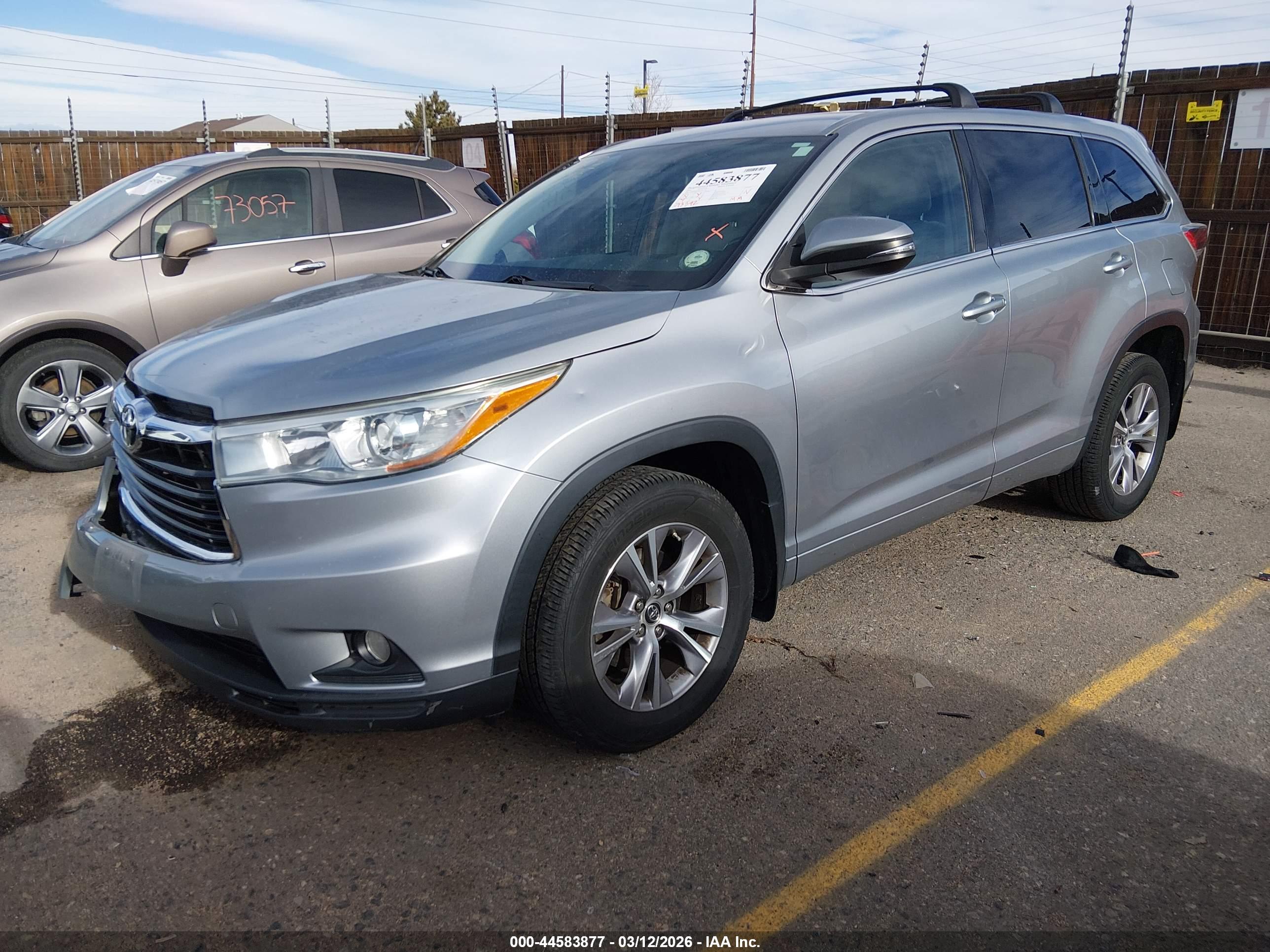 TOYOTA HIGHLANDER image 2