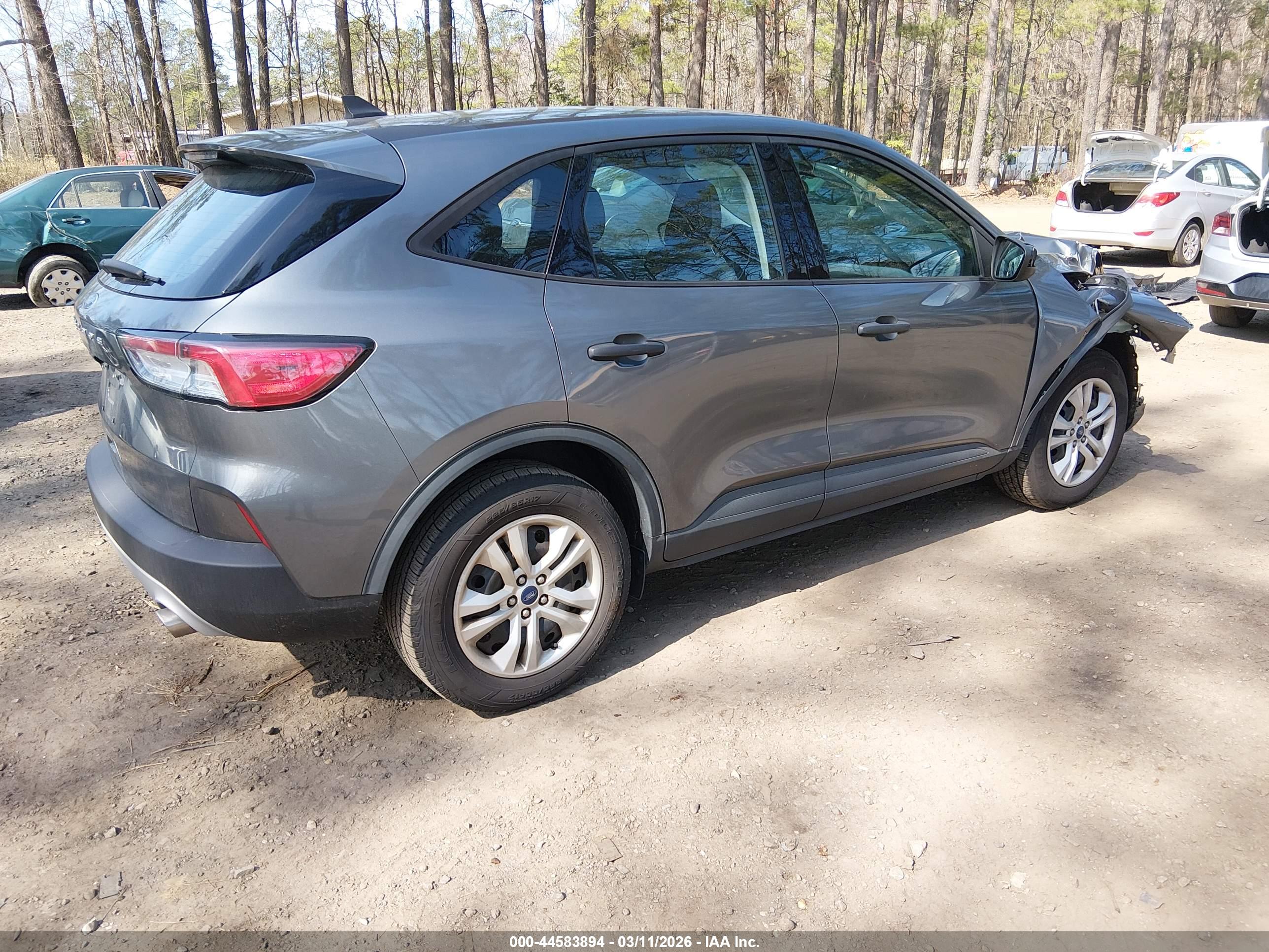FORD ESCAPE image 4