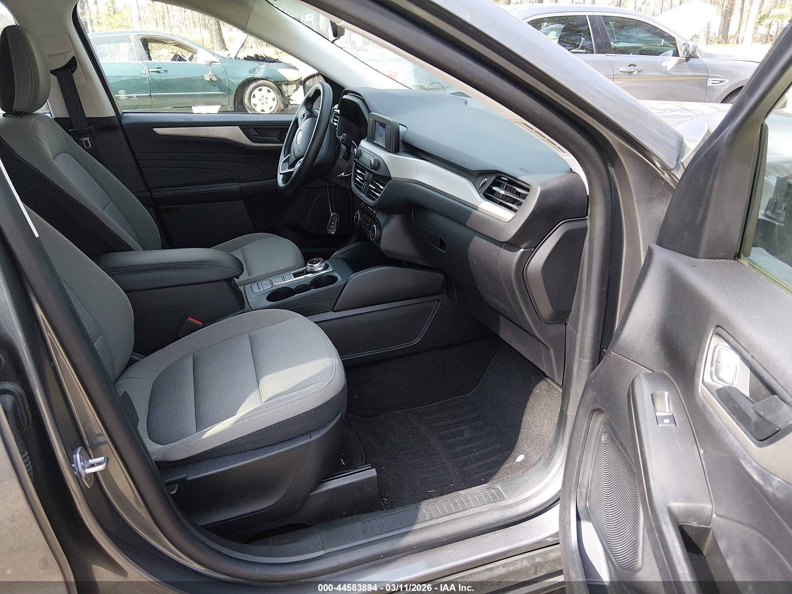 FORD ESCAPE image 5