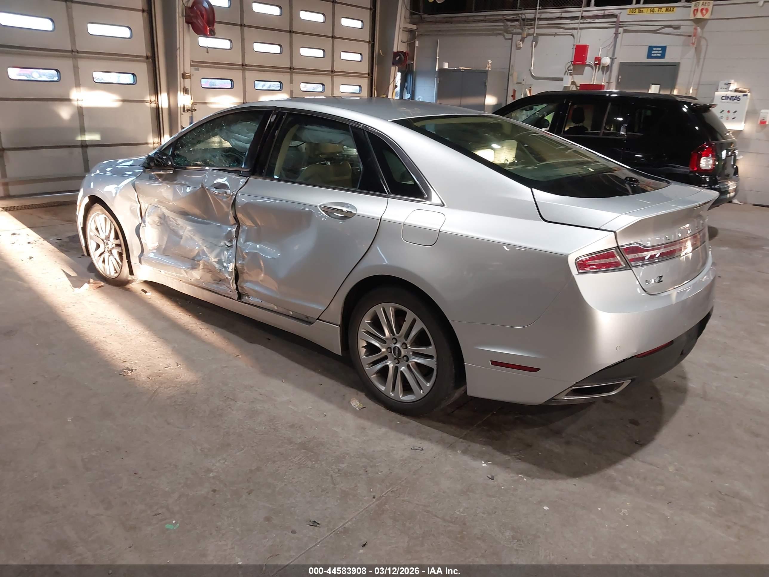 LINCOLN MKZ image 3