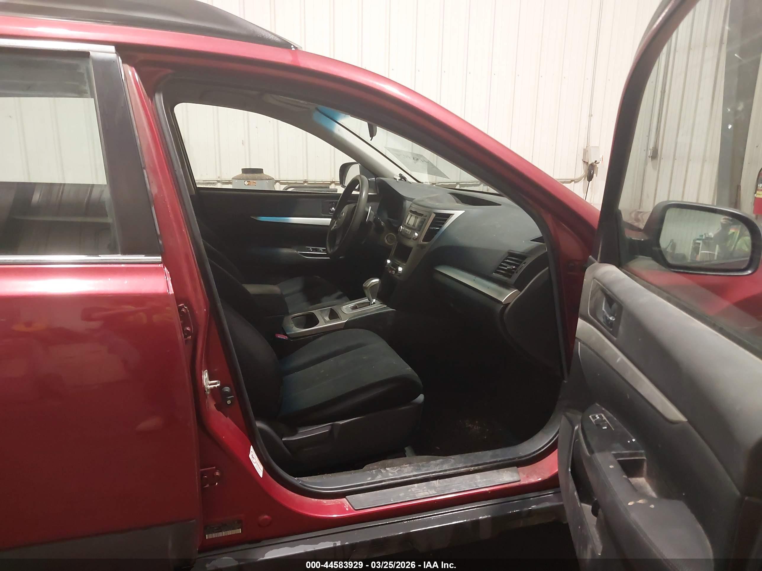 SUBARU OUTBACK image 5
