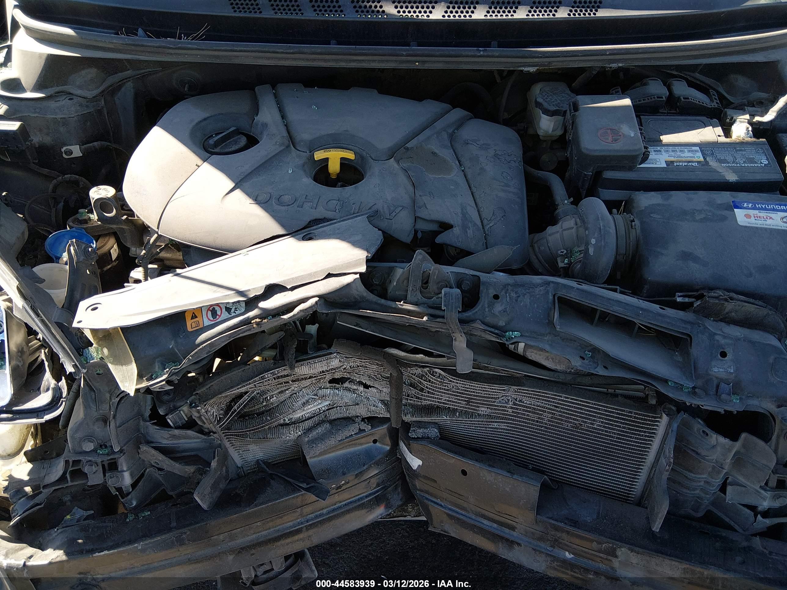 HYUNDAI ELANTRA image 10