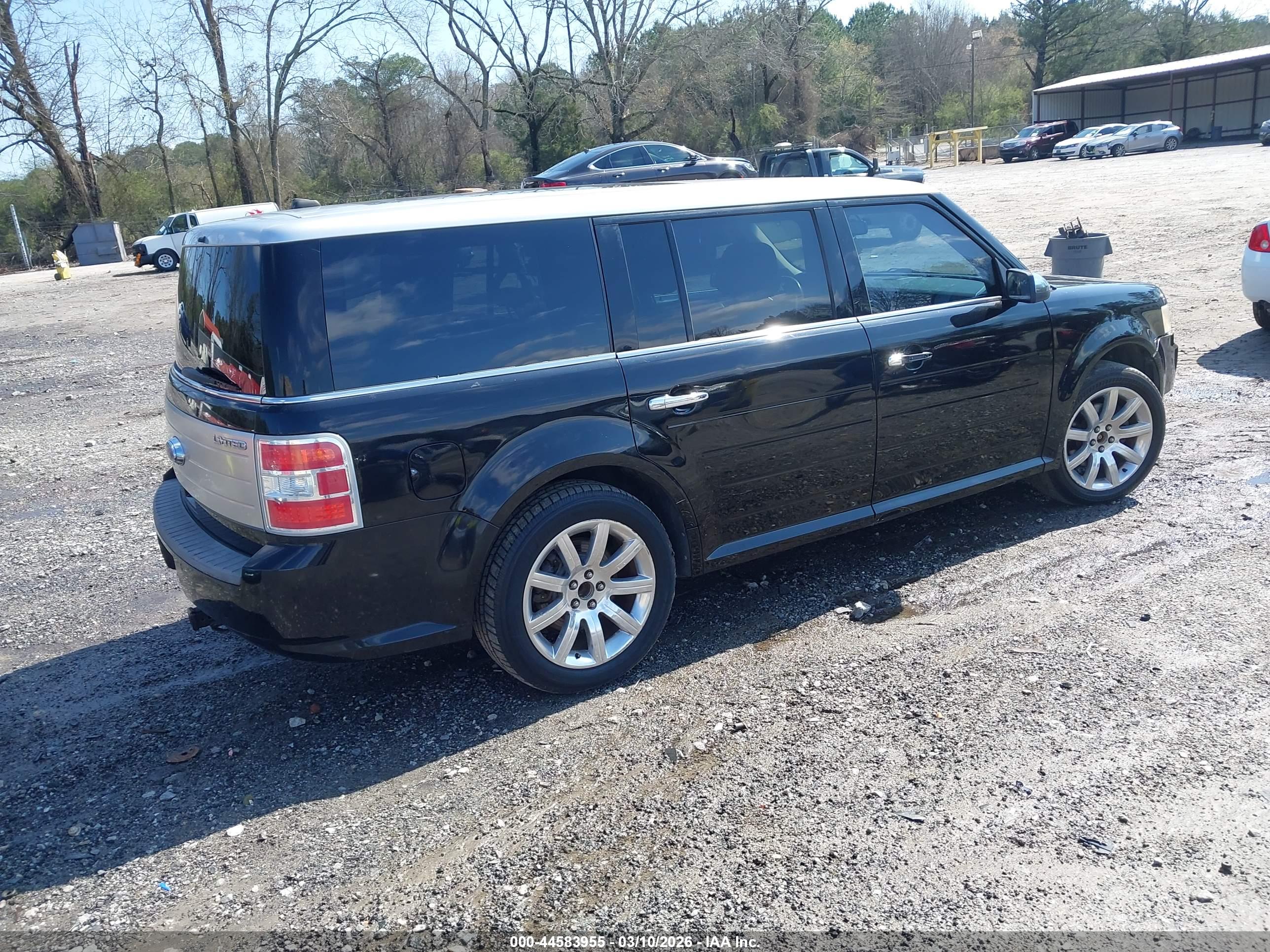 FORD FLEX image 4