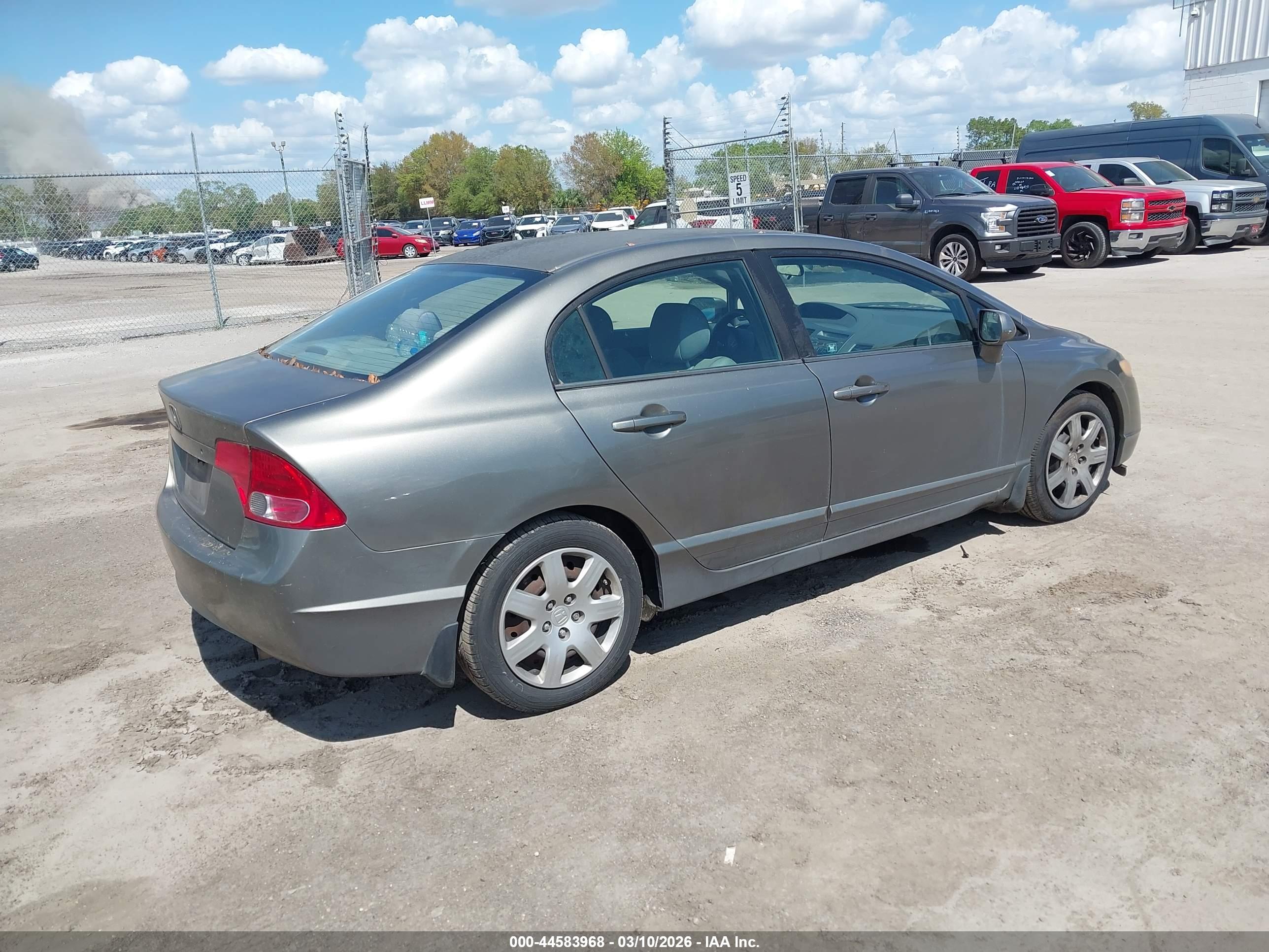 HONDA CIVIC image 4
