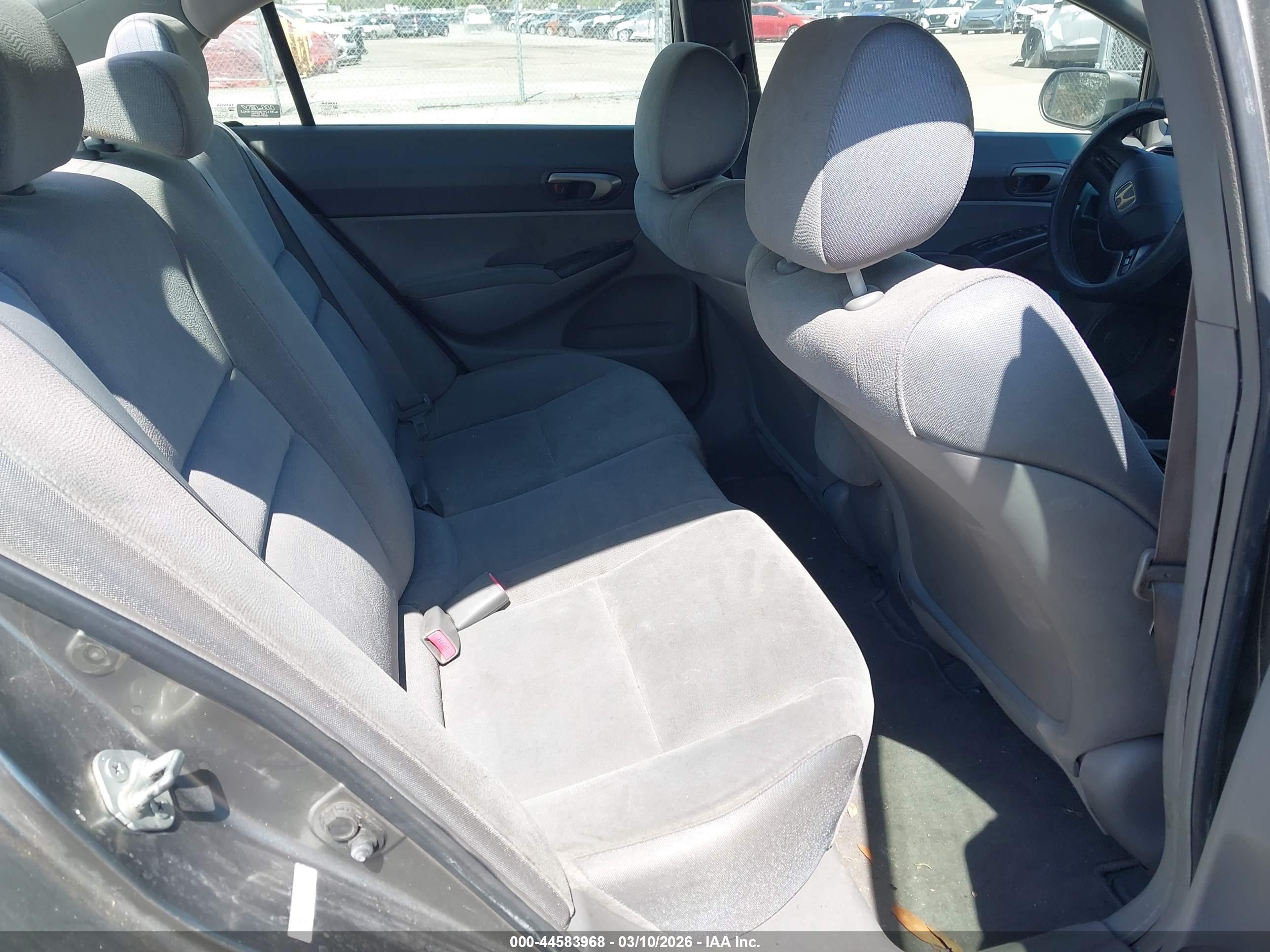 HONDA CIVIC image 8