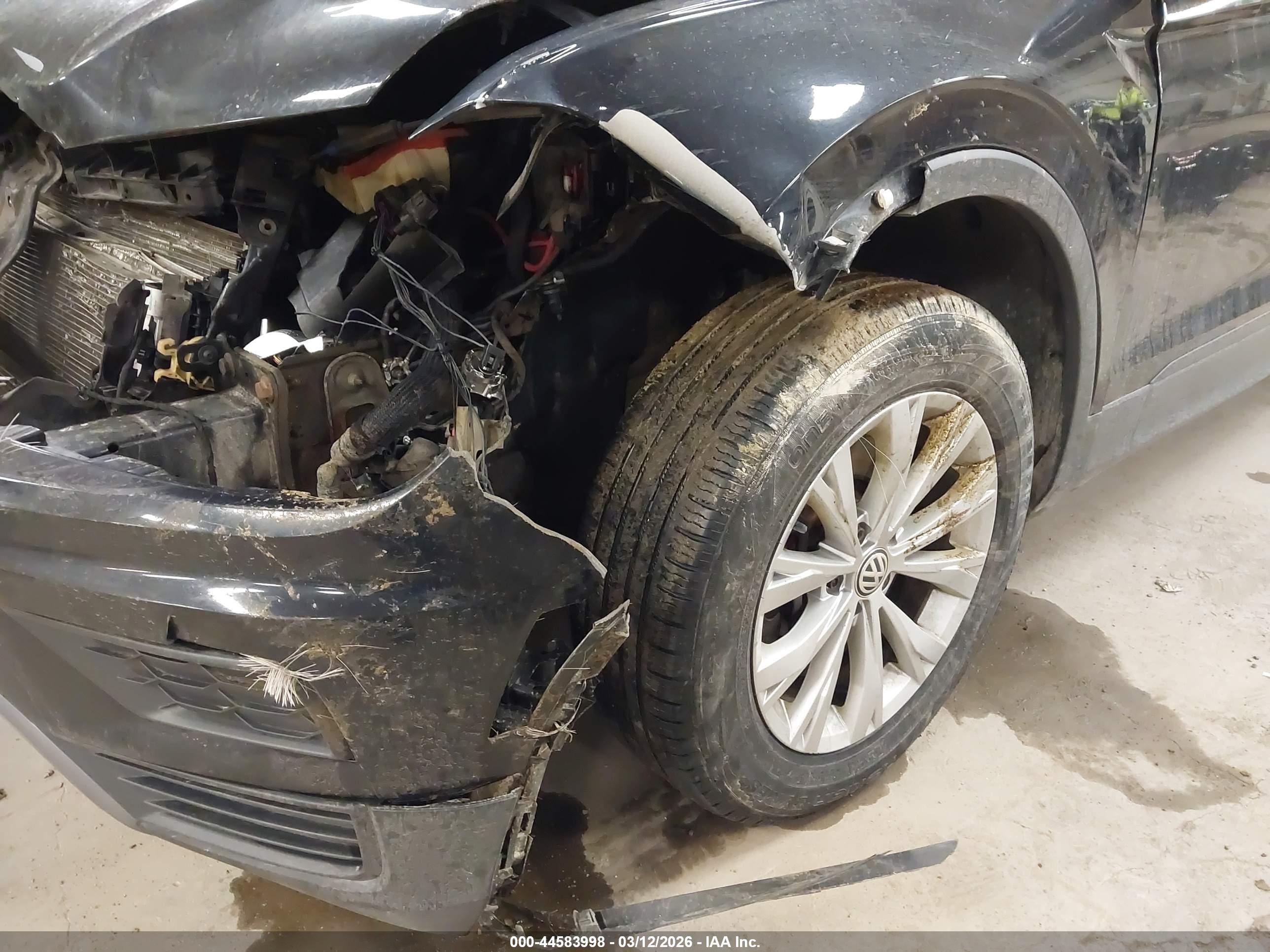 VOLKSWAGEN TIGUAN image 6