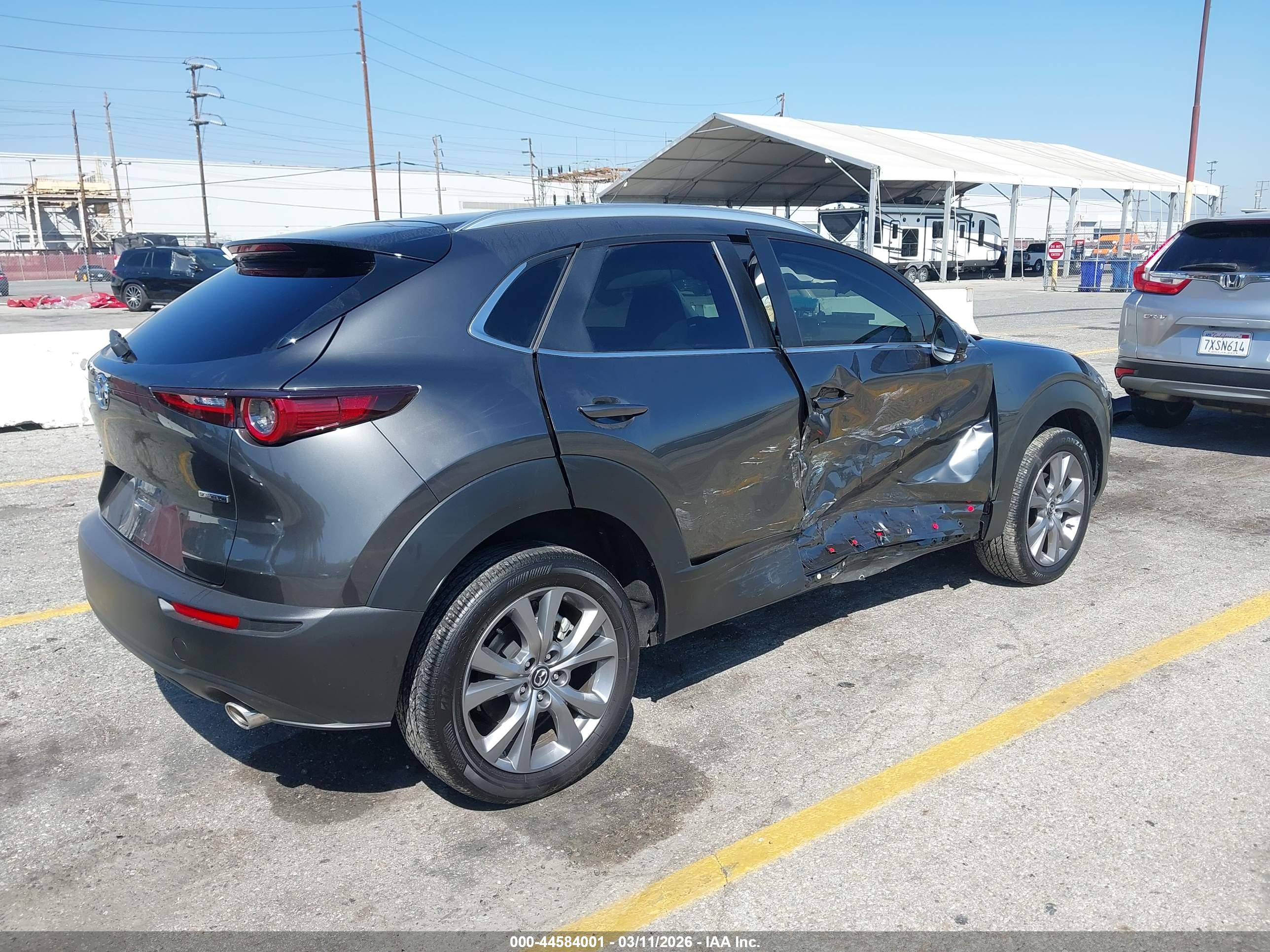 MAZDA CX-30 image 4