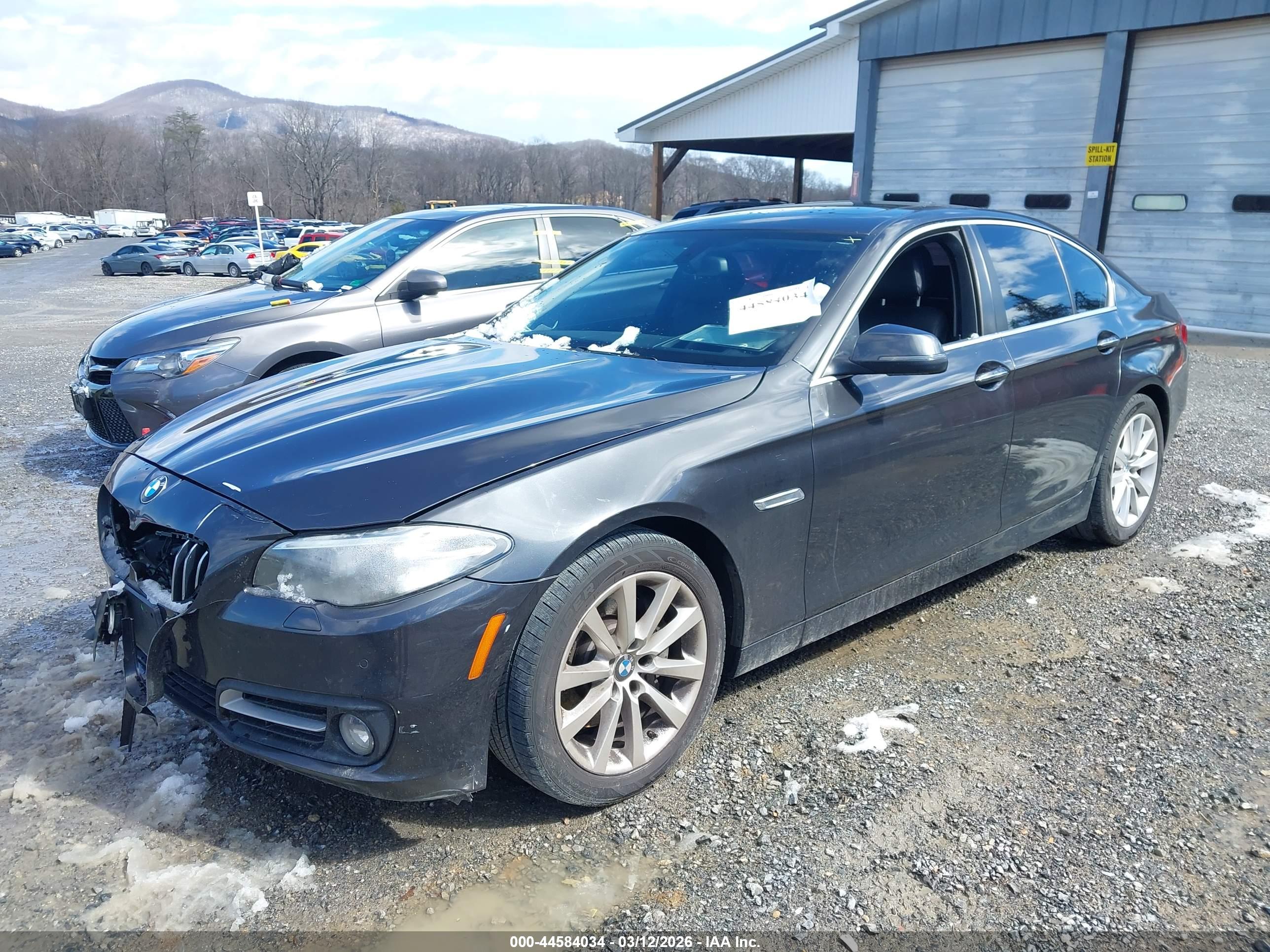 BMW 535I image 2