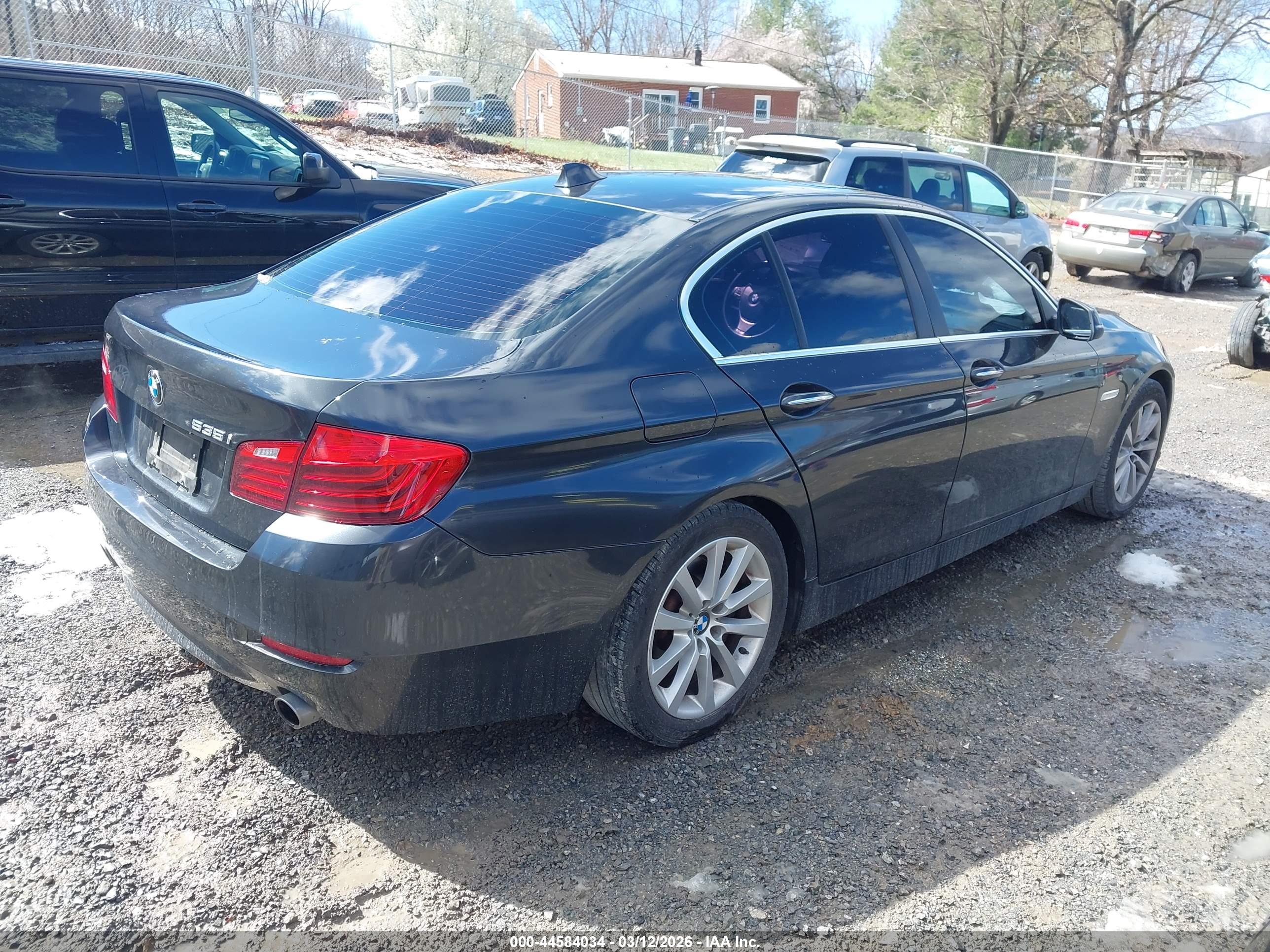 BMW 535I image 4