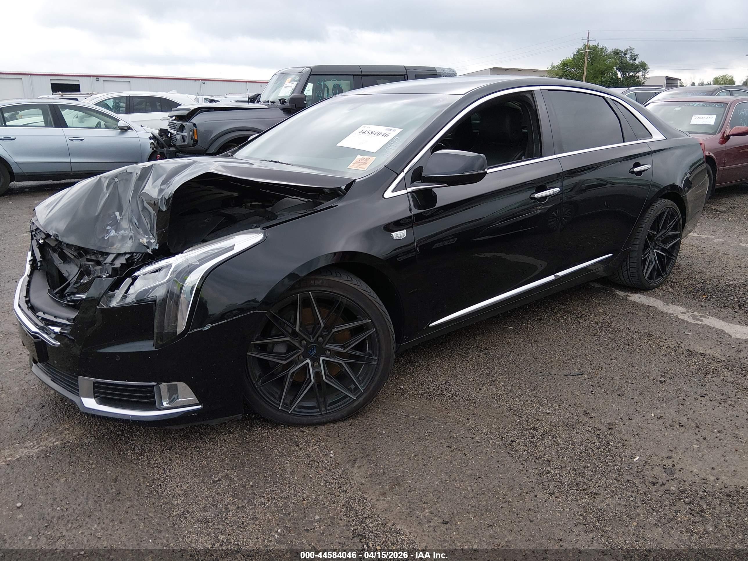 CADILLAC XTS image 2