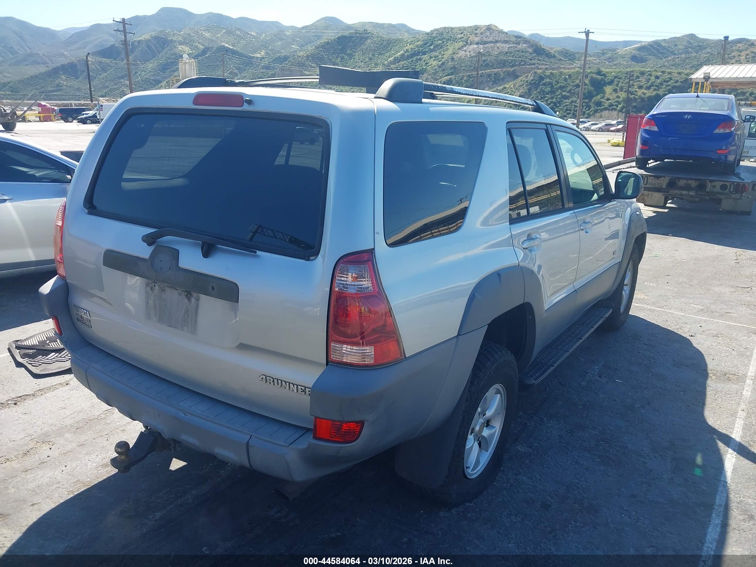 TOYOTA 4RUNNER image 4