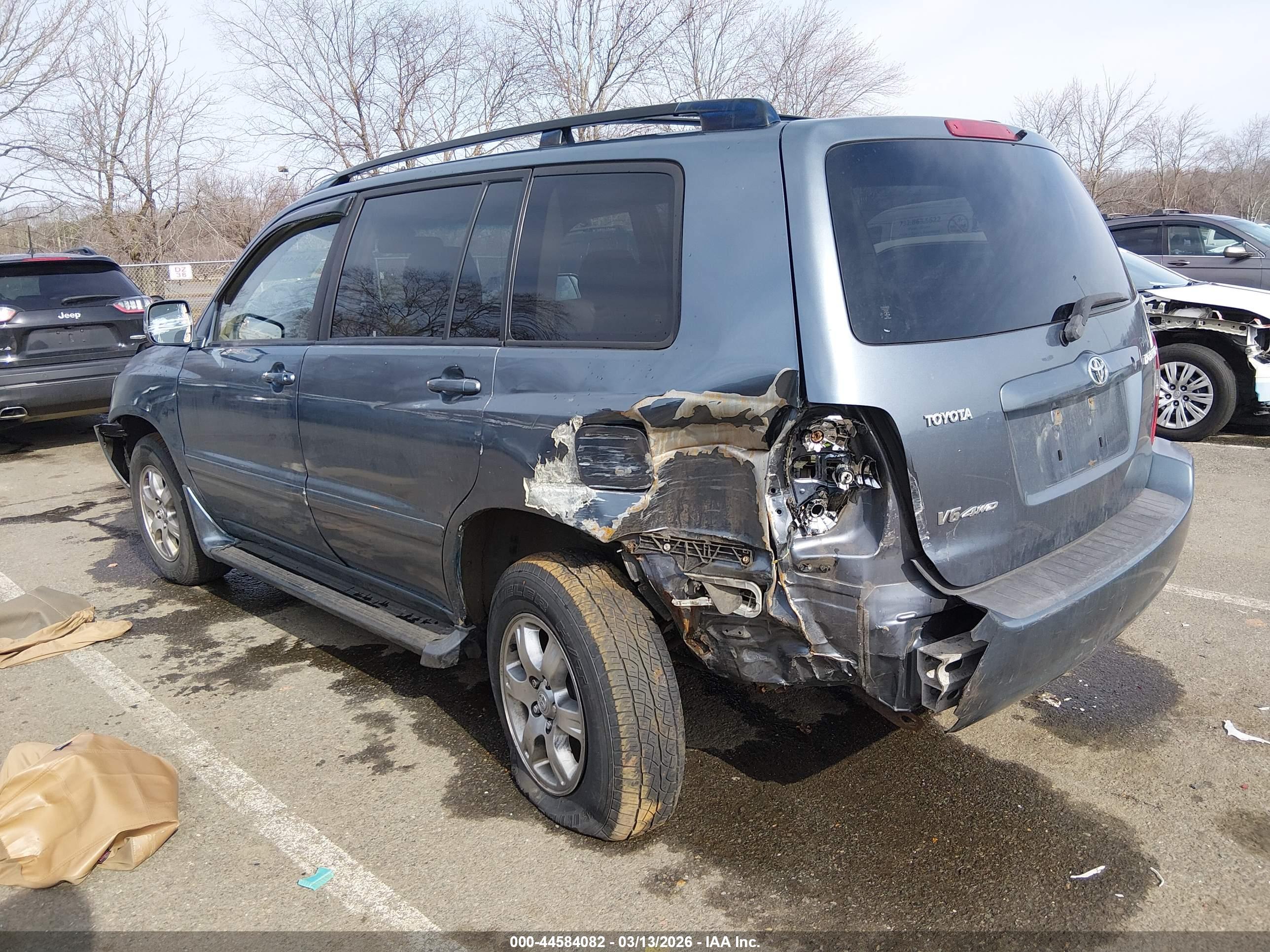 TOYOTA HIGHLANDER image 3