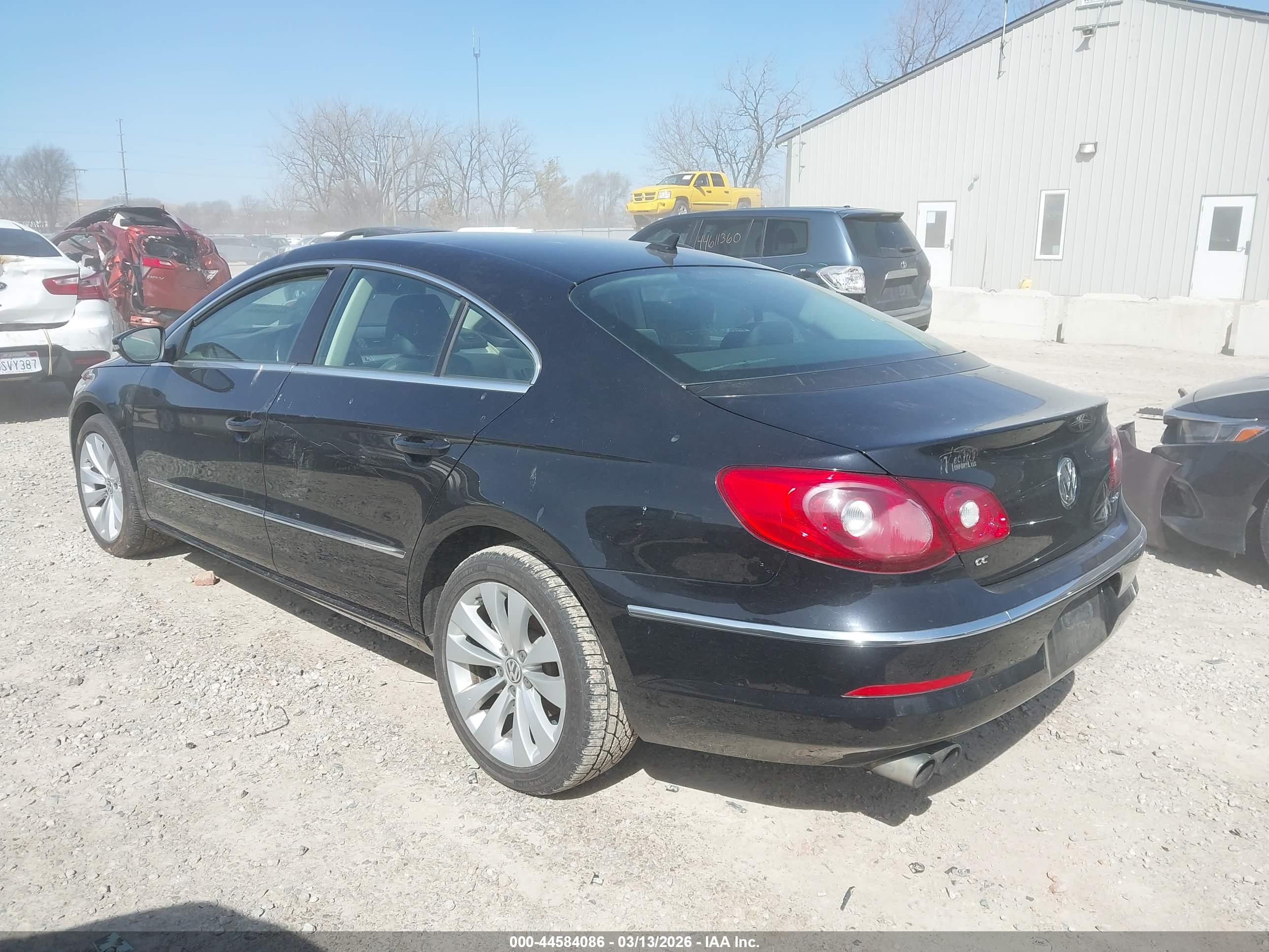 VOLKSWAGEN CC image 3