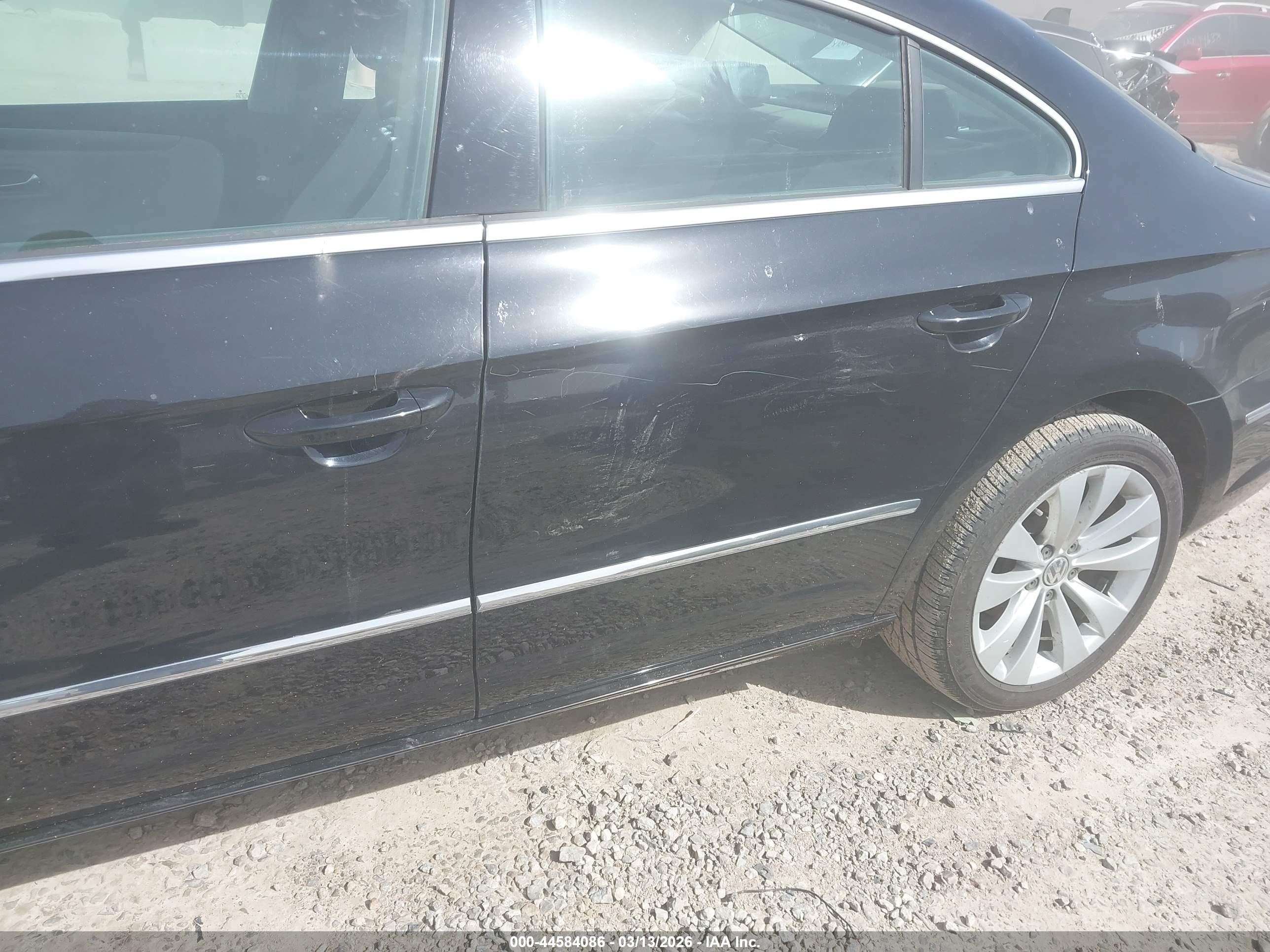 VOLKSWAGEN CC image 6