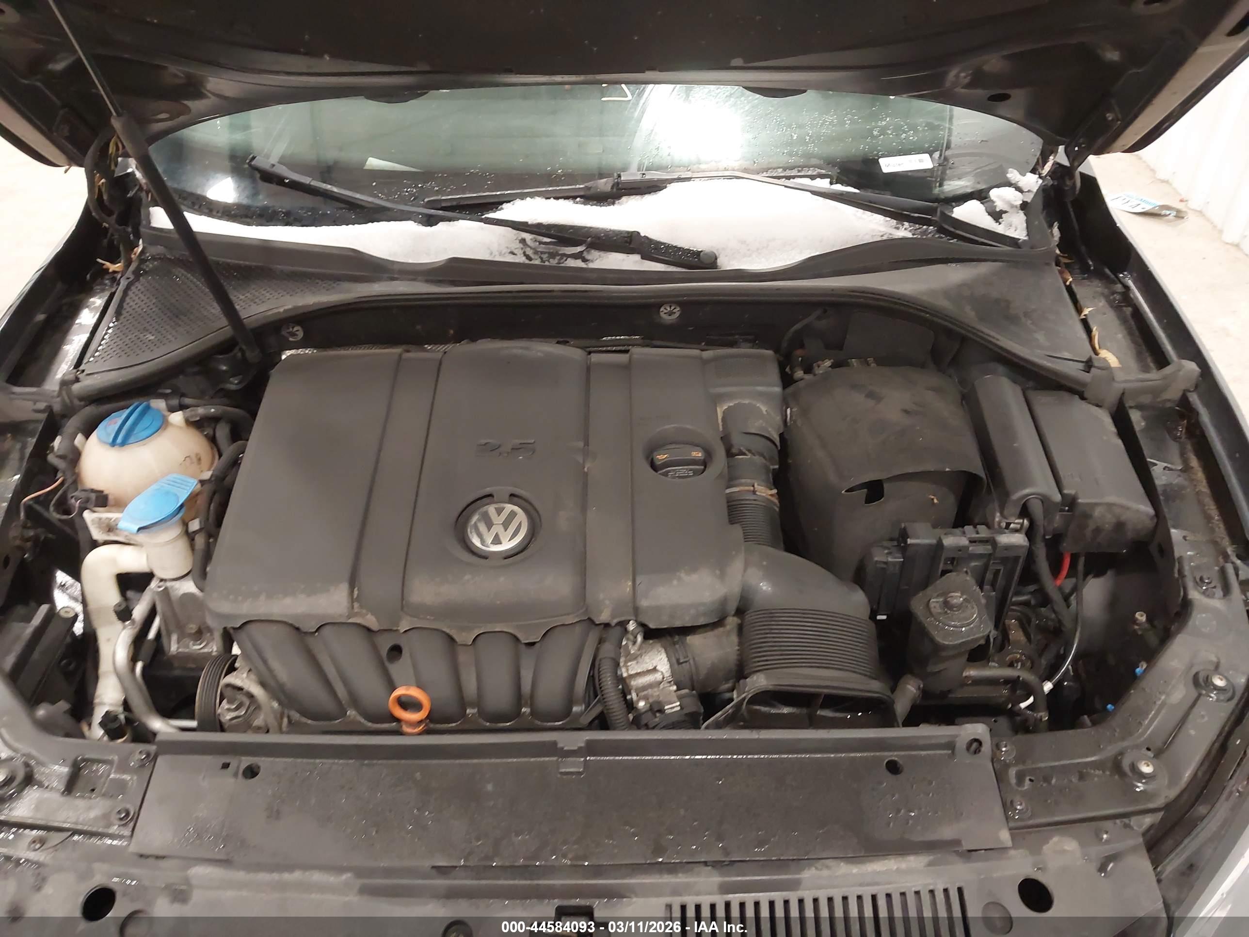 VOLKSWAGEN PASSAT image 10
