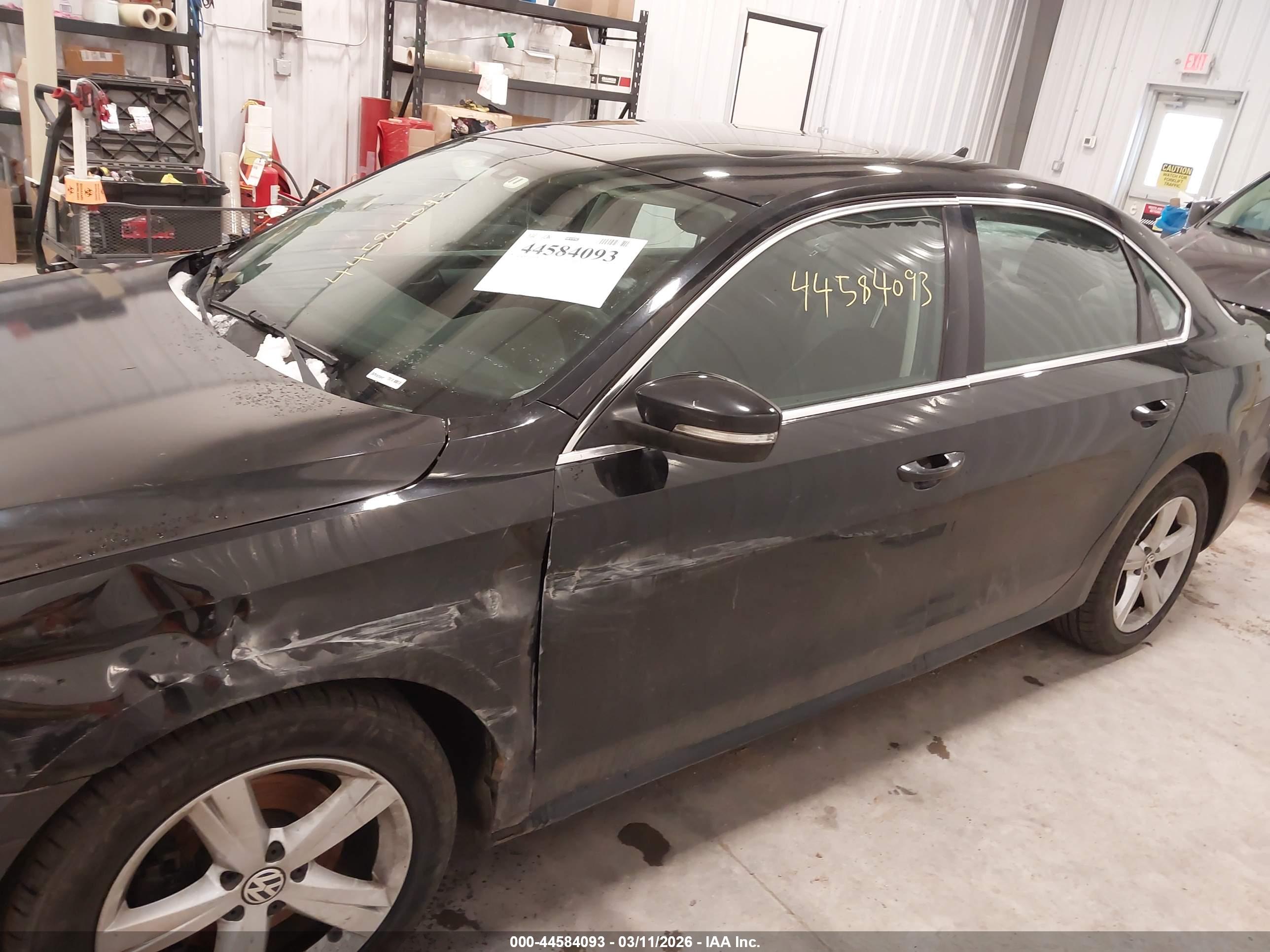 VOLKSWAGEN PASSAT image 6