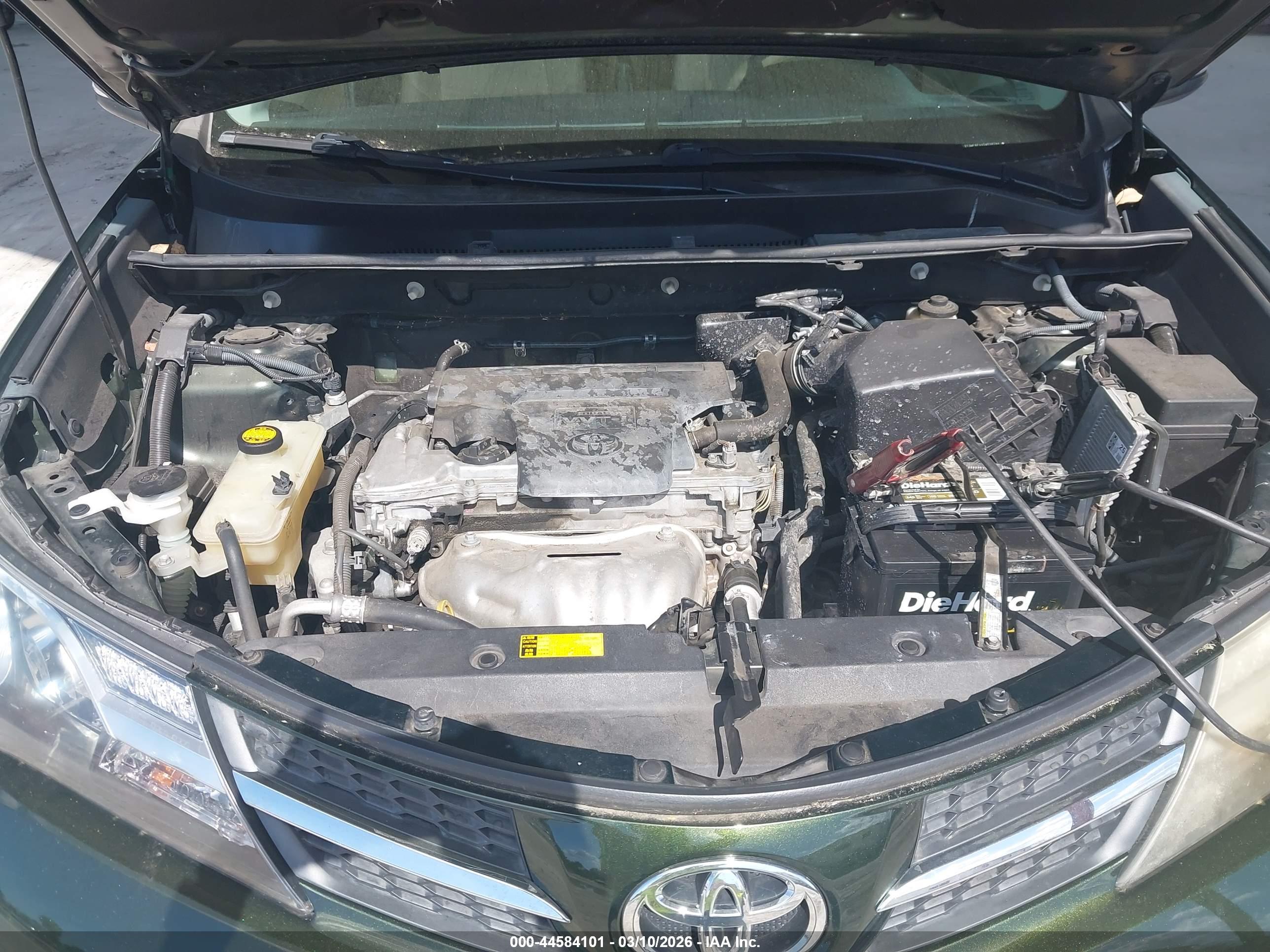 TOYOTA RAV4 image 10