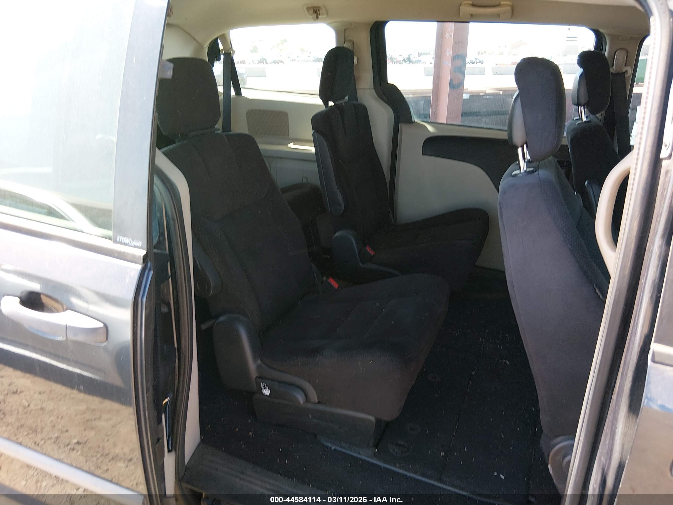 DODGE GRAND image 8