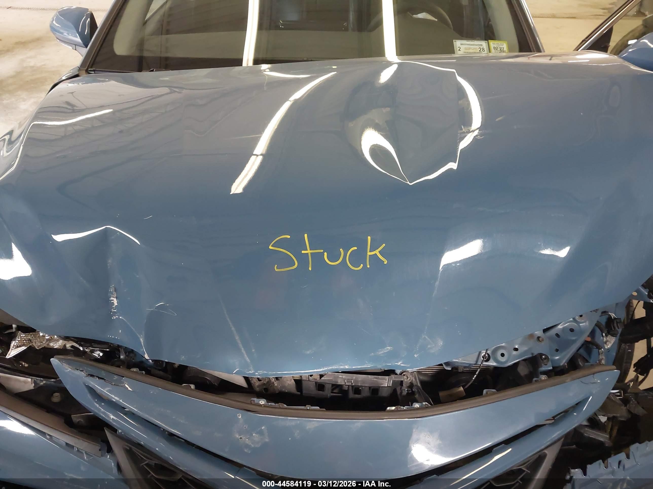 TOYOTA CAMRY image 10