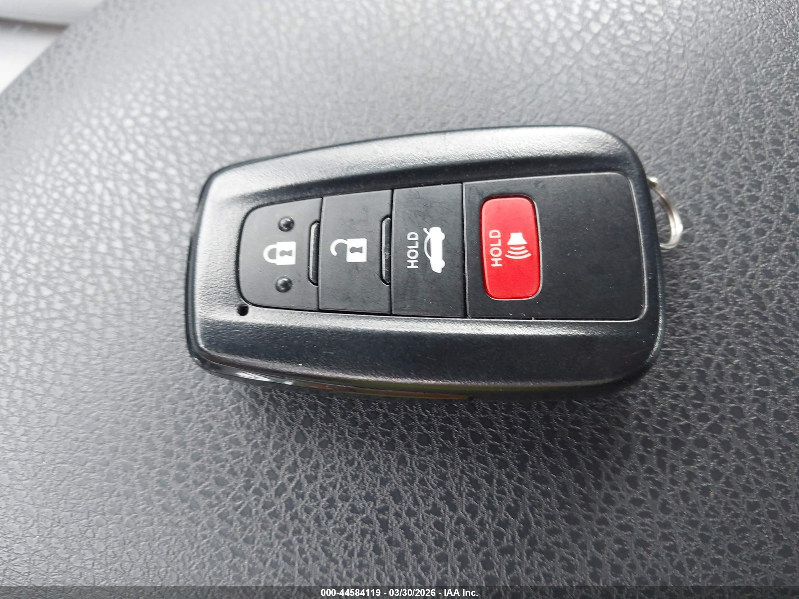 TOYOTA CAMRY image 11