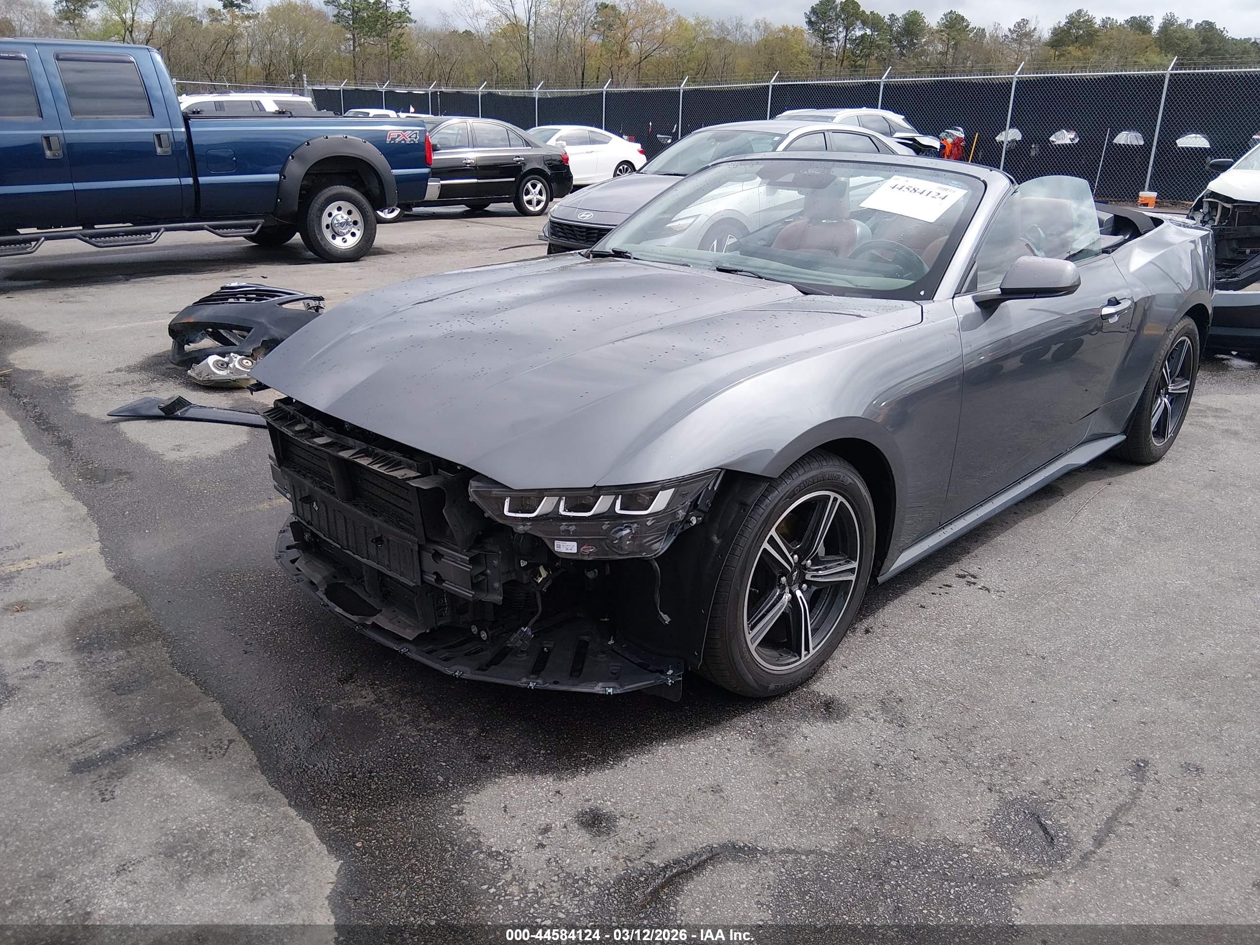 FORD MUSTANG image 2