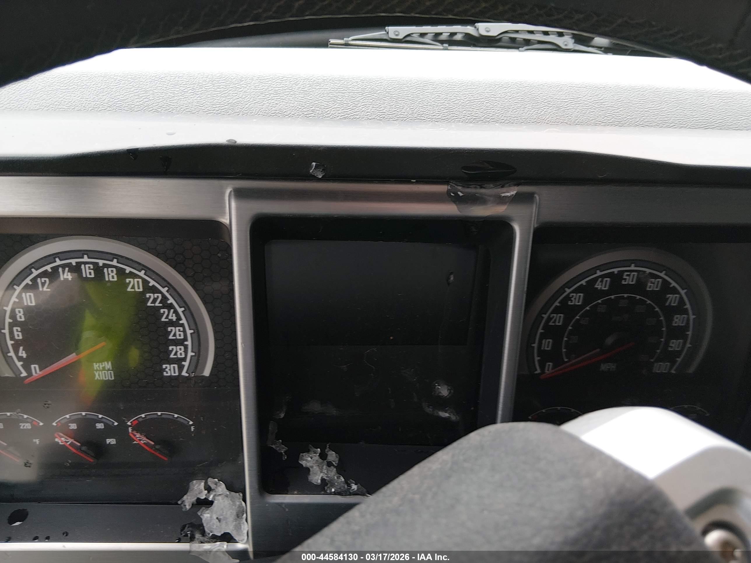 MACK PINNACLE image 6