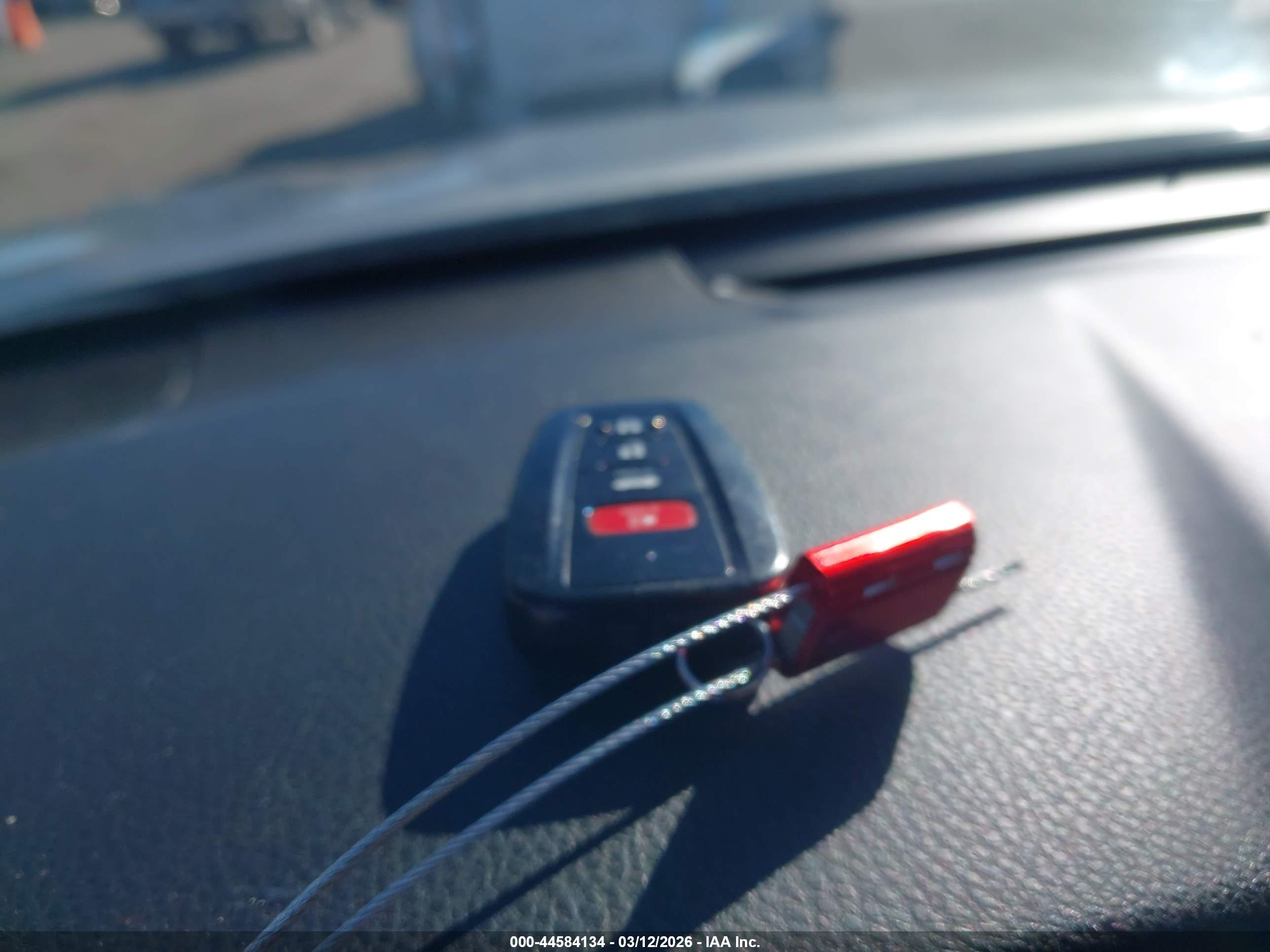 TOYOTA CAMRY image 11