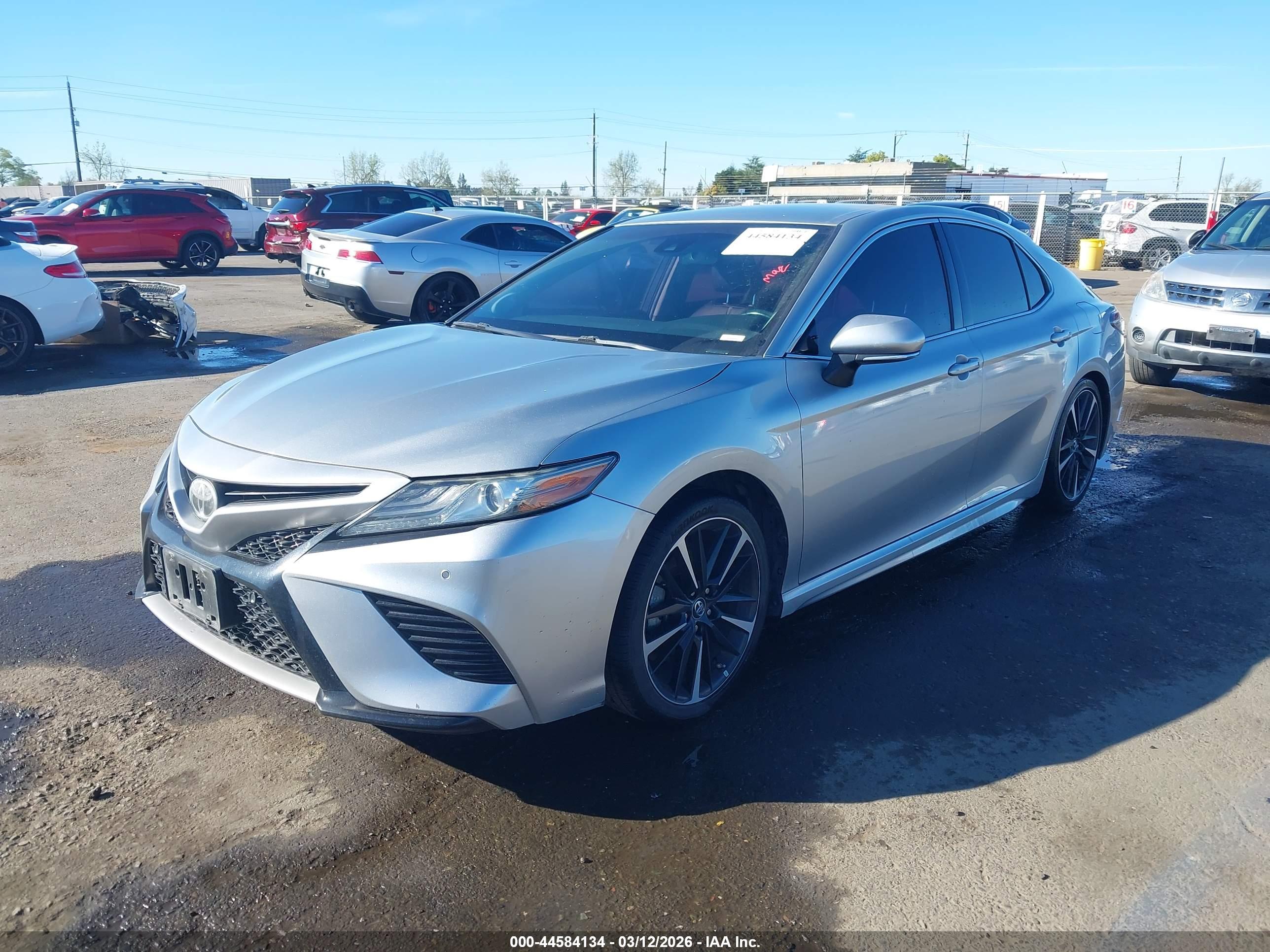 TOYOTA CAMRY image 2