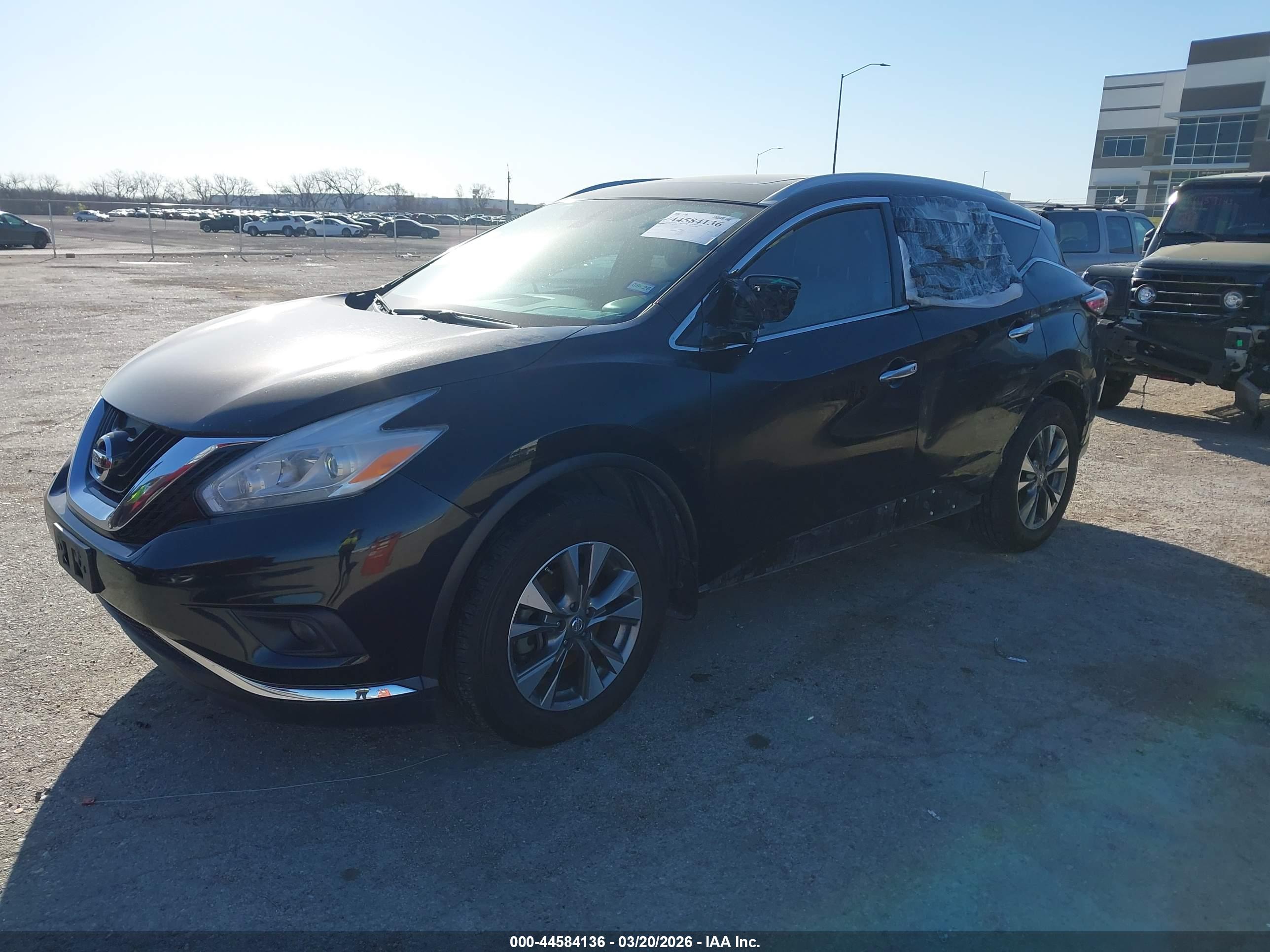 NISSAN MURANO image 2