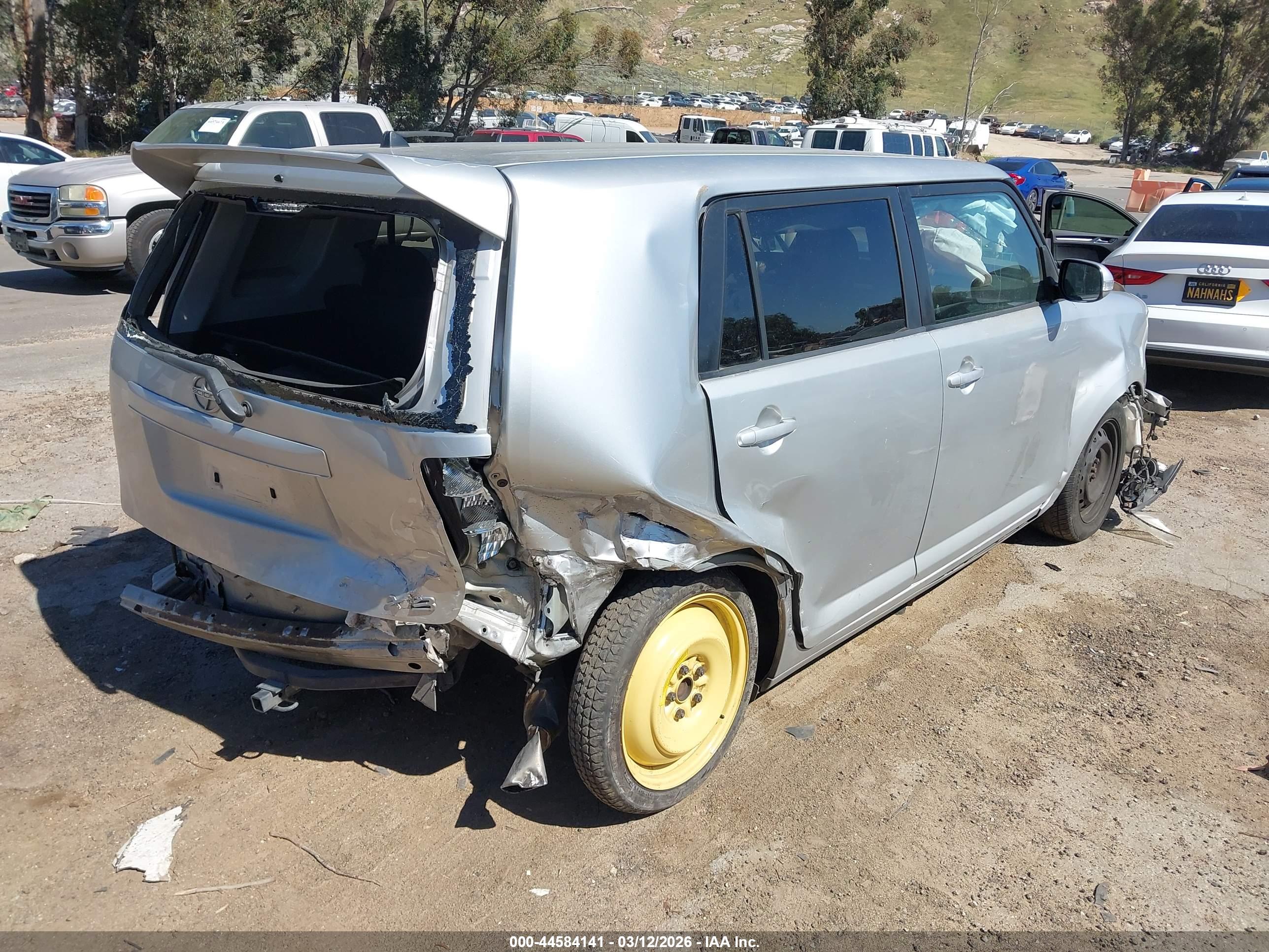 SCION XB image 4