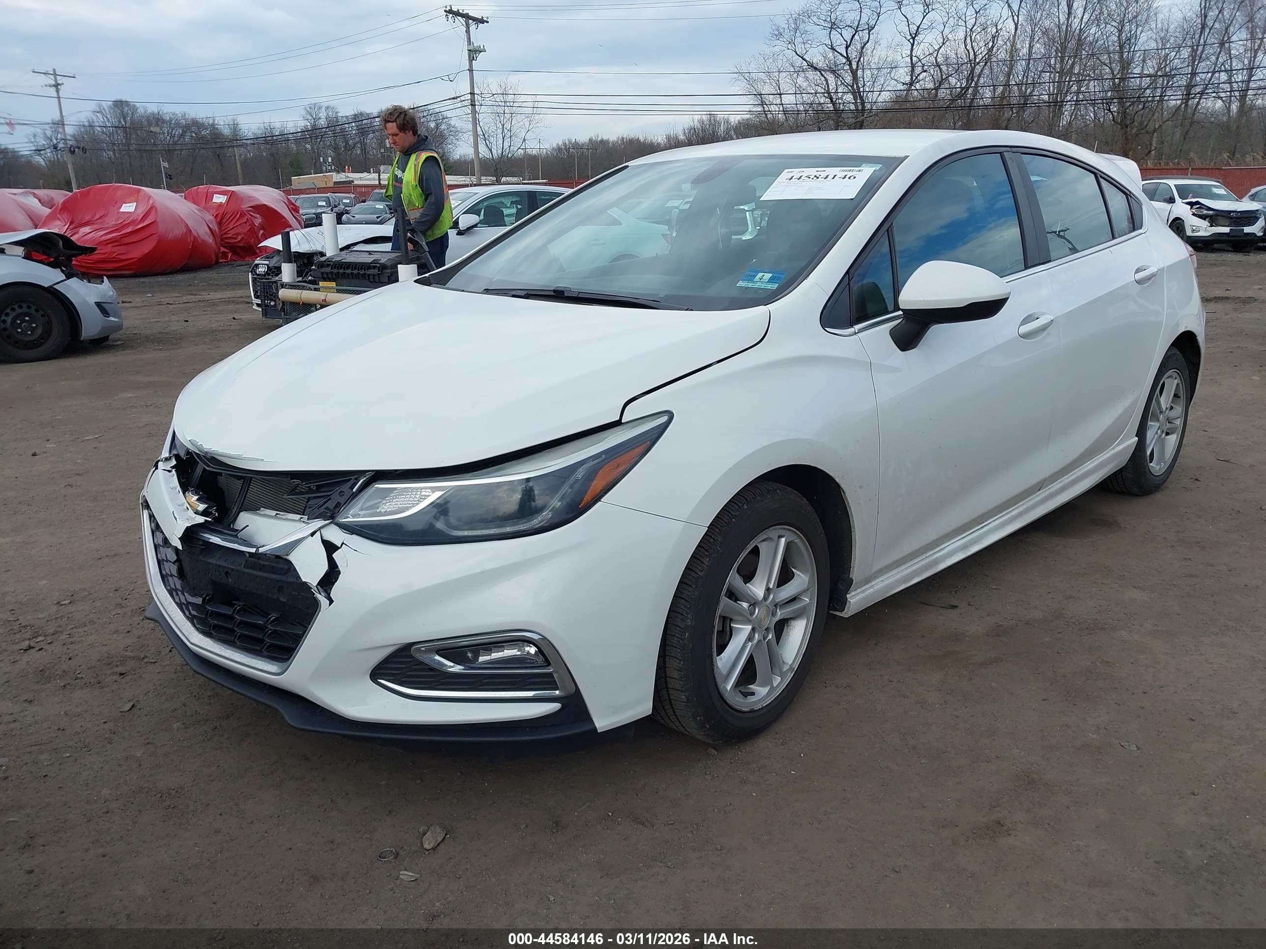 CHEVROLET CRUZE image 2