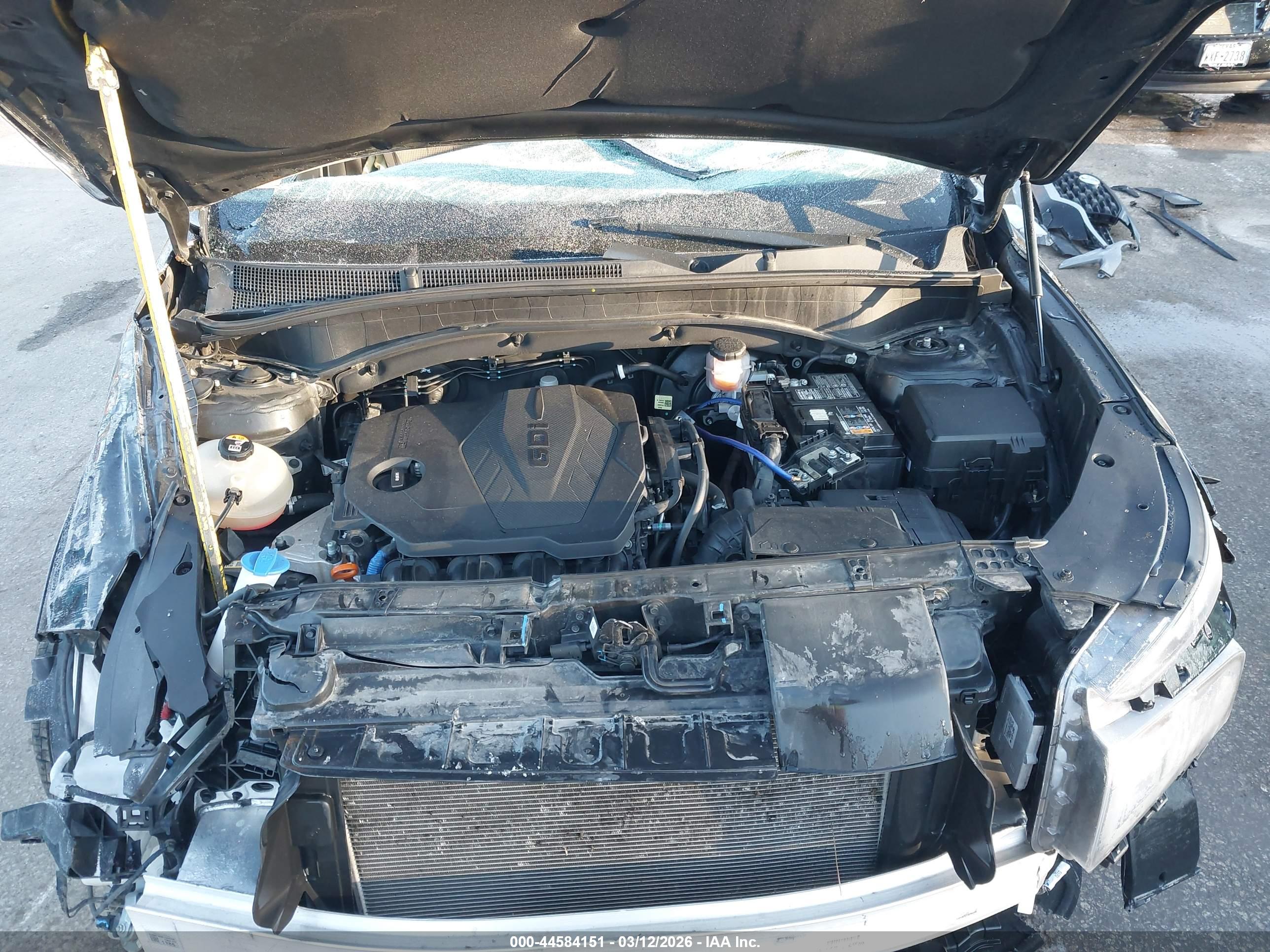 HYUNDAI SANTA image 10