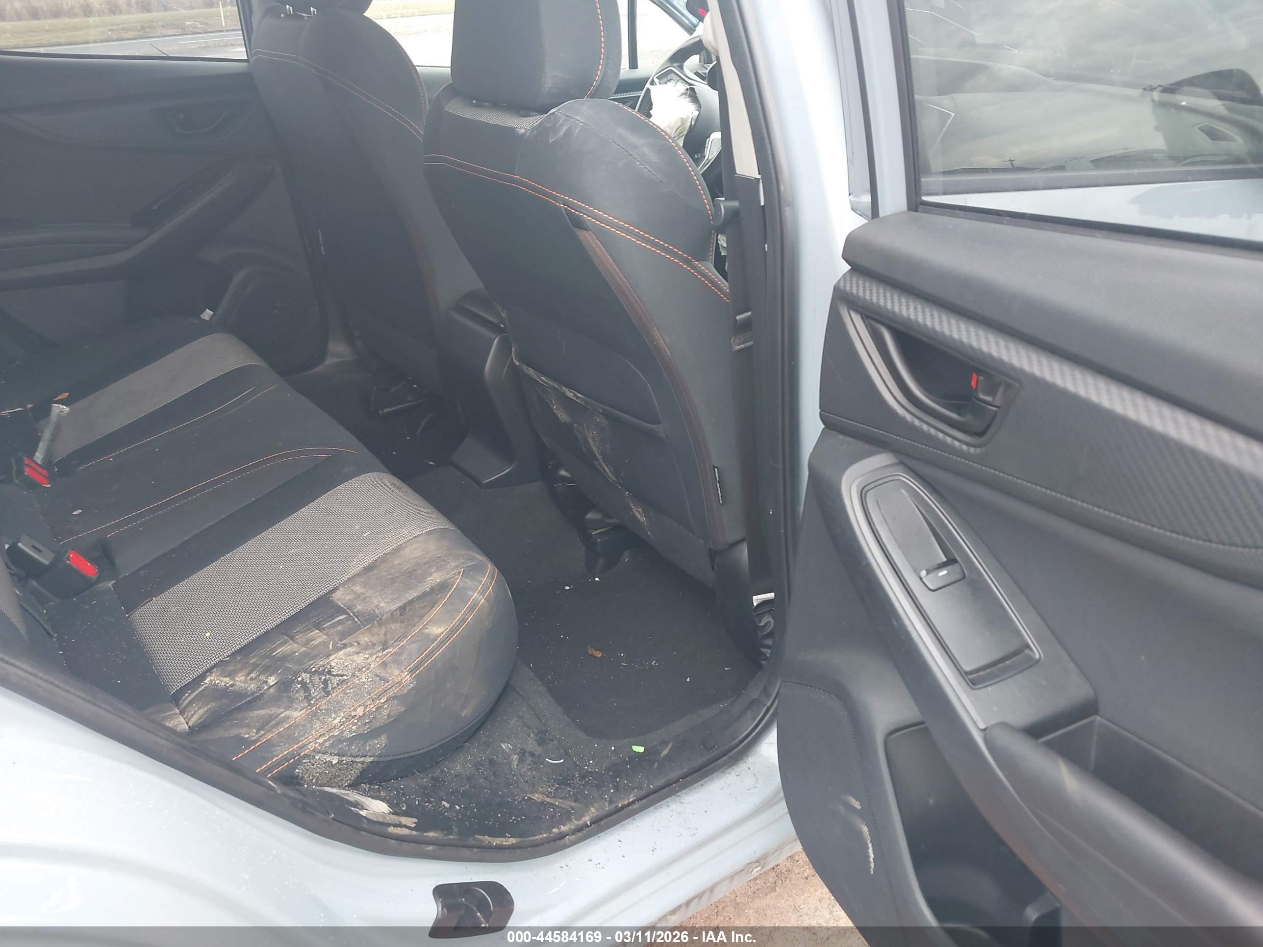 SUBARU CROSSTREK image 8