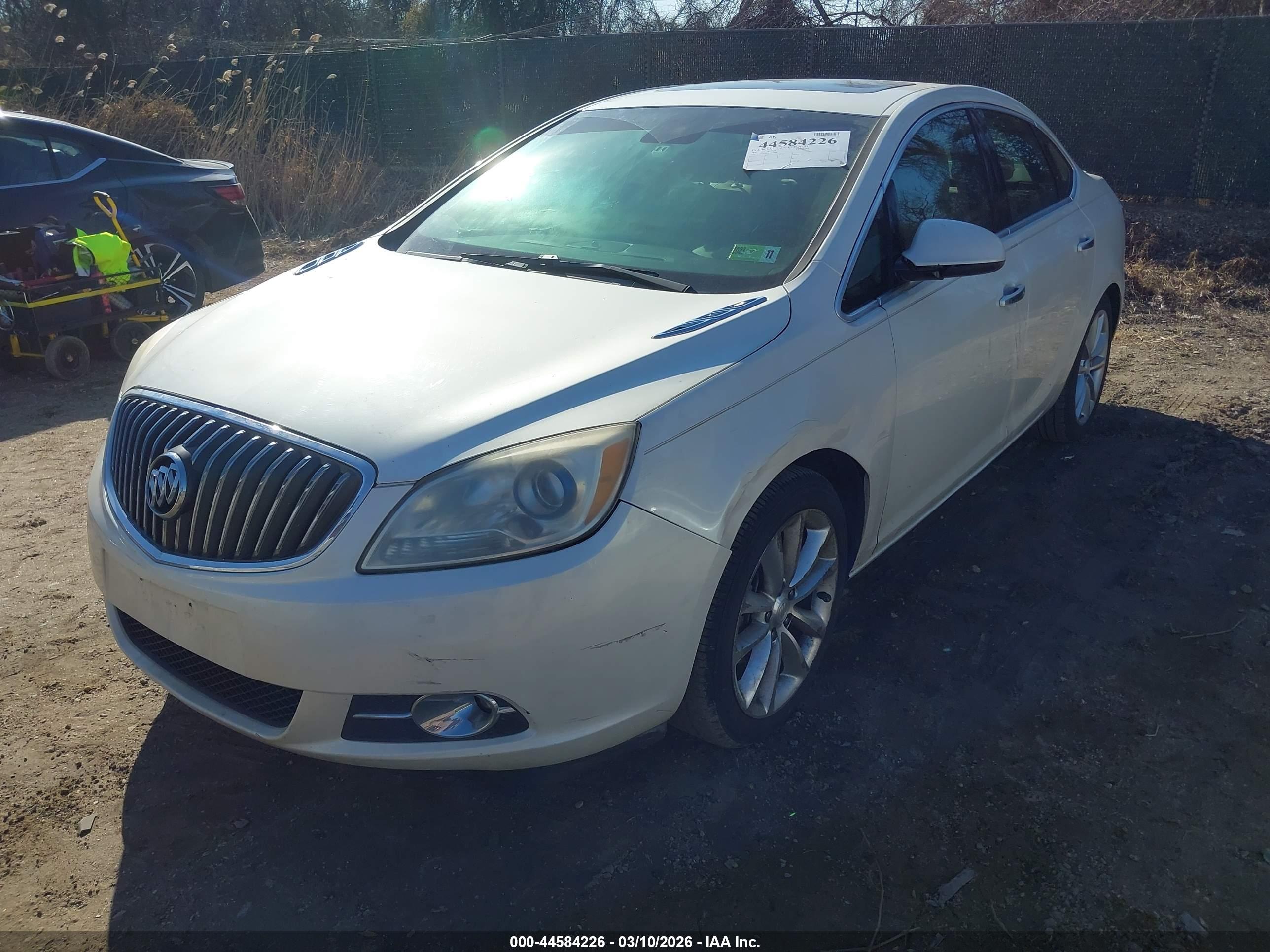 BUICK VERANO image 2