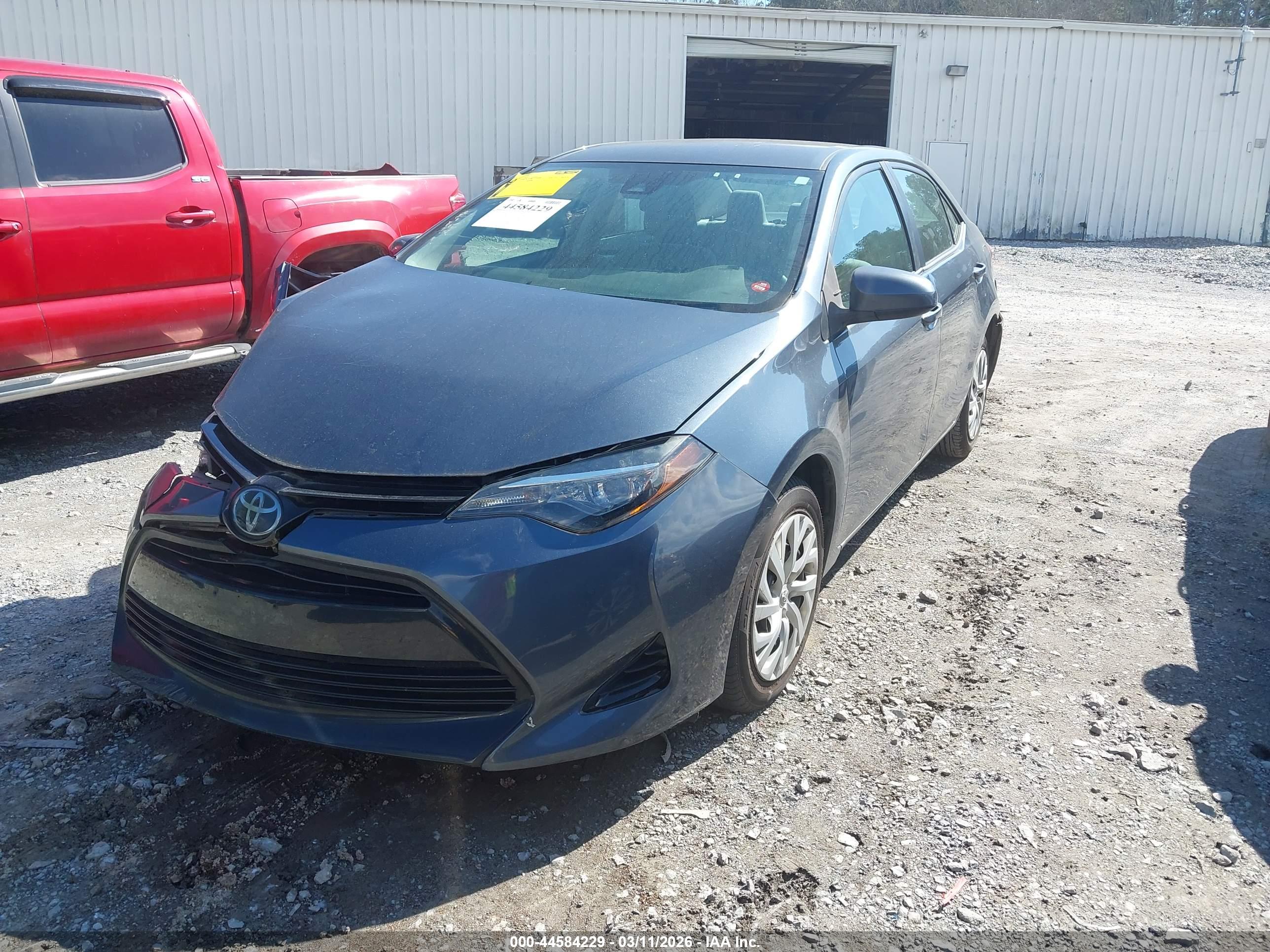 TOYOTA COROLLA image 2