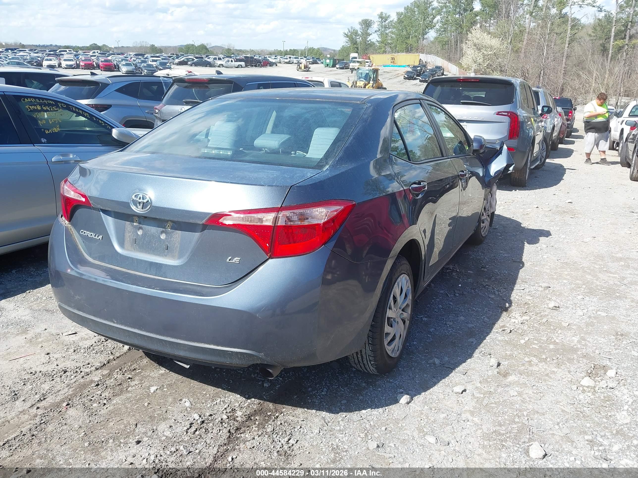 TOYOTA COROLLA image 4