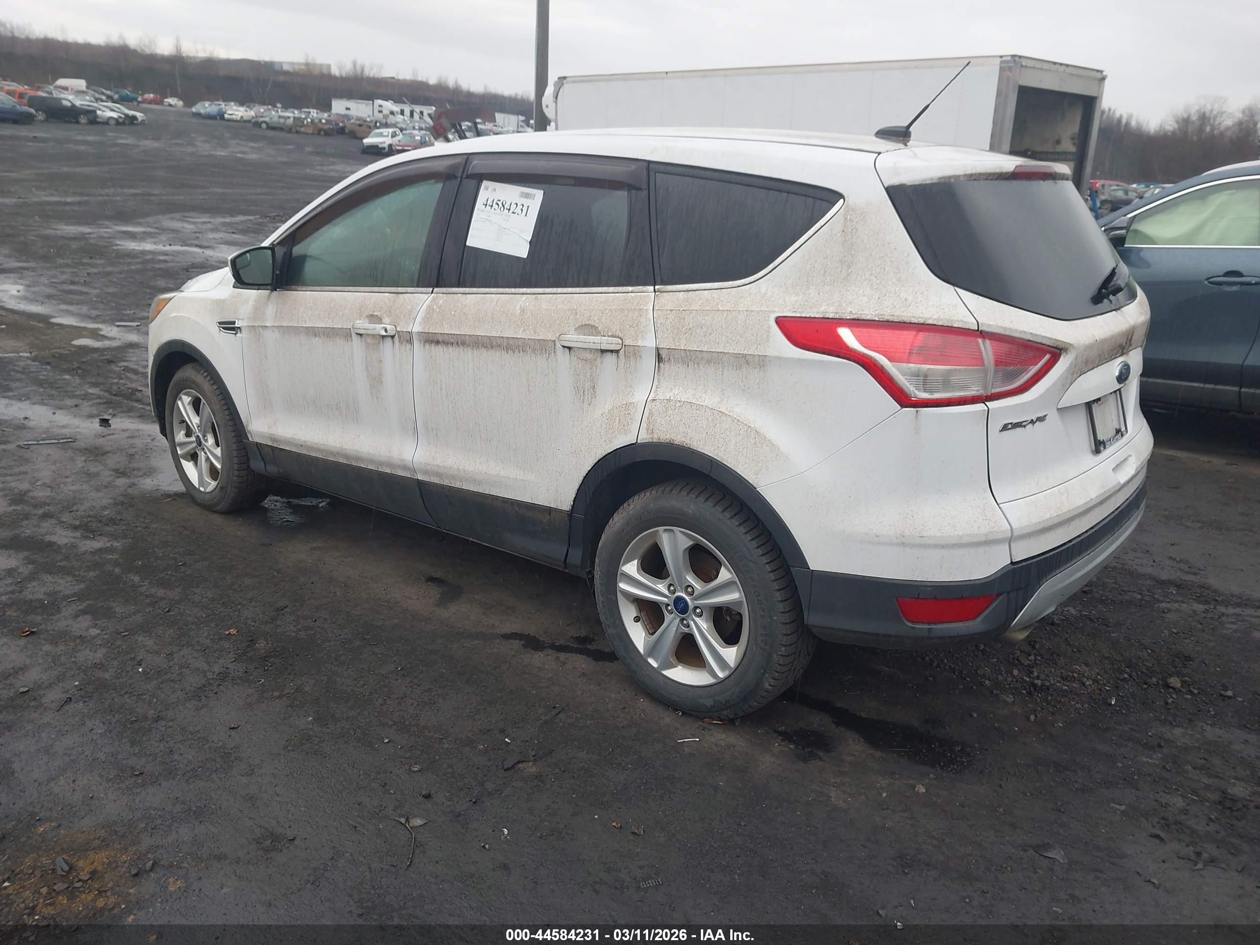 FORD ESCAPE image 3