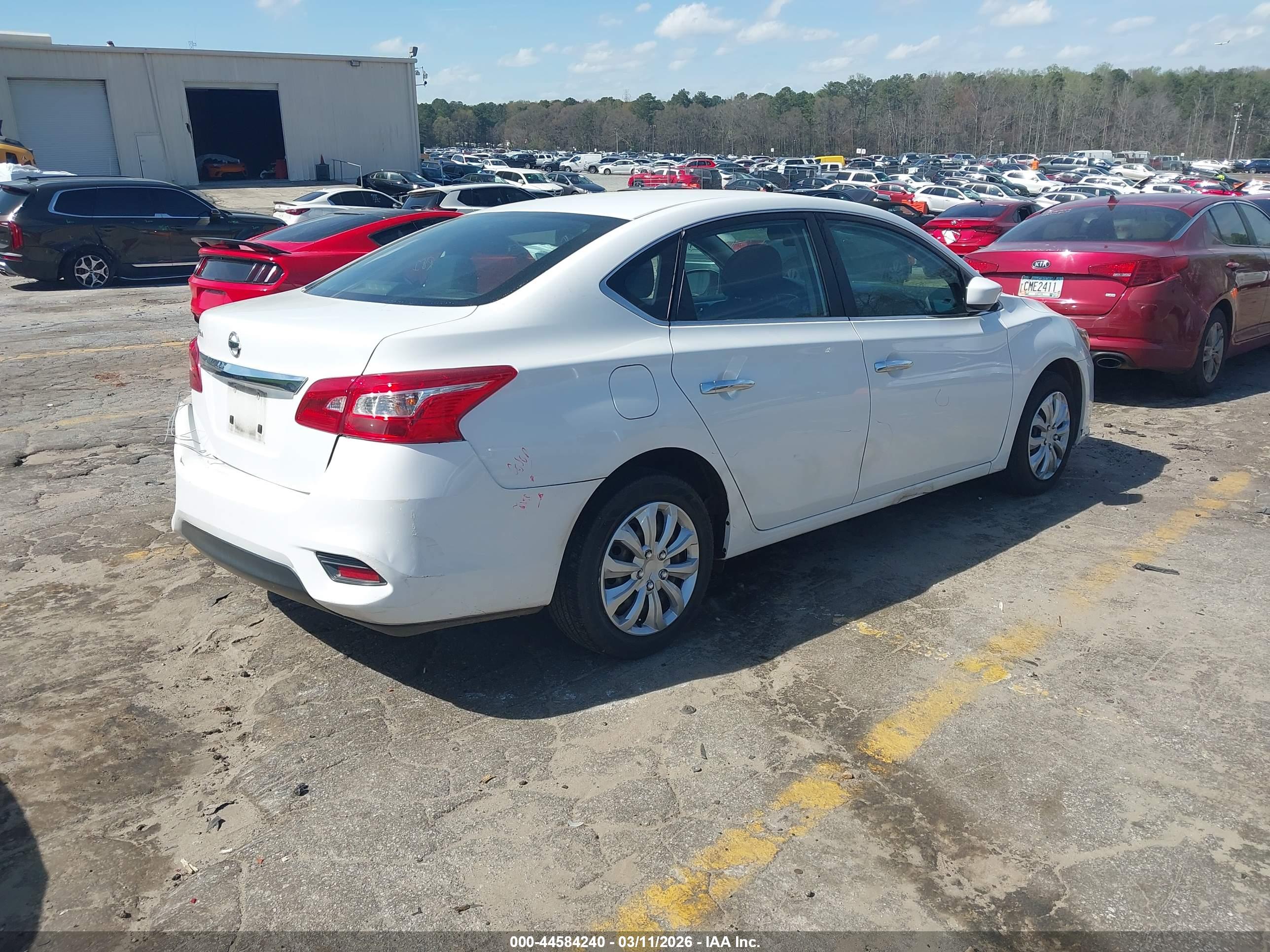 NISSAN SENTRA image 4