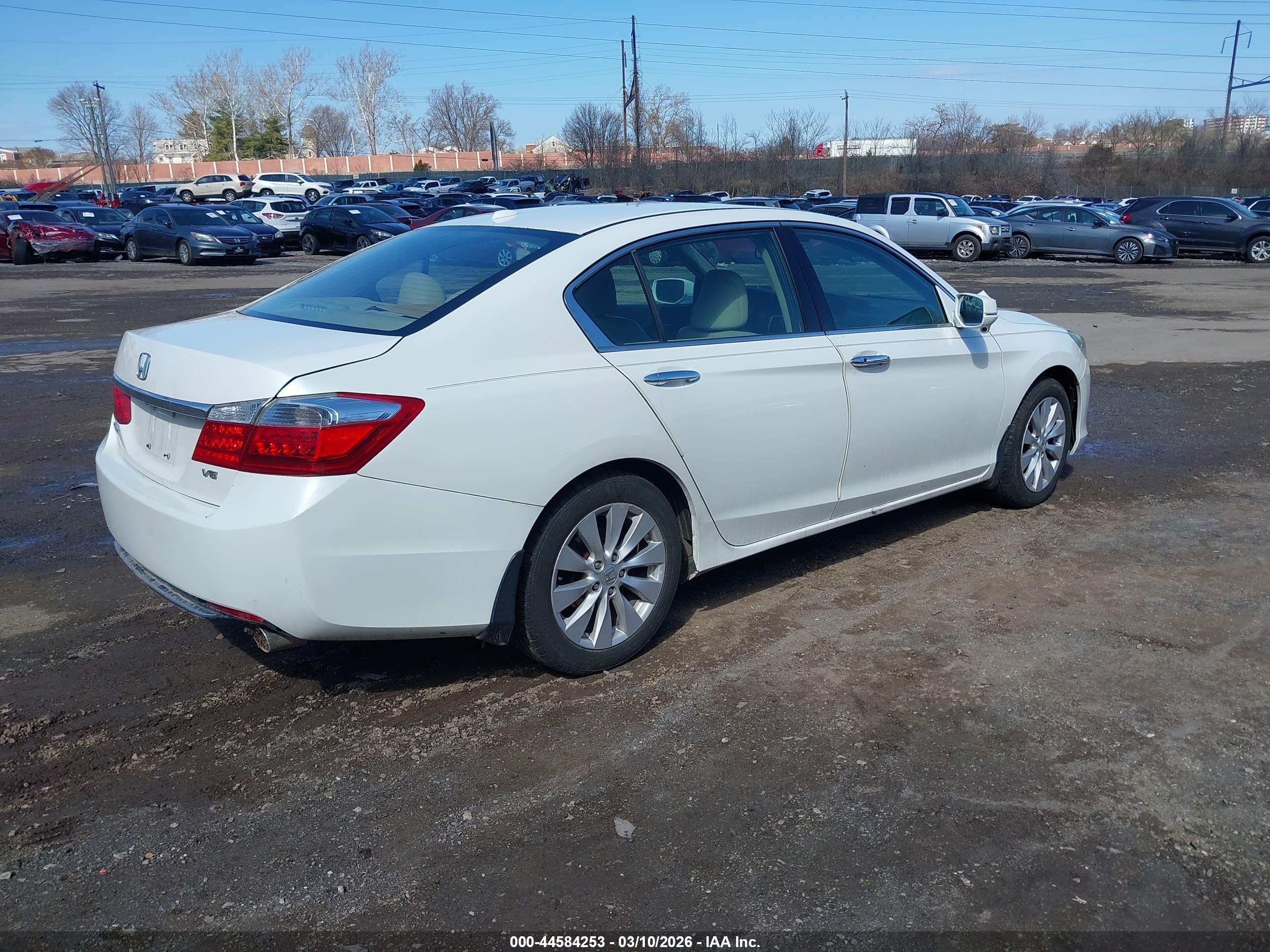 HONDA ACCORD image 4