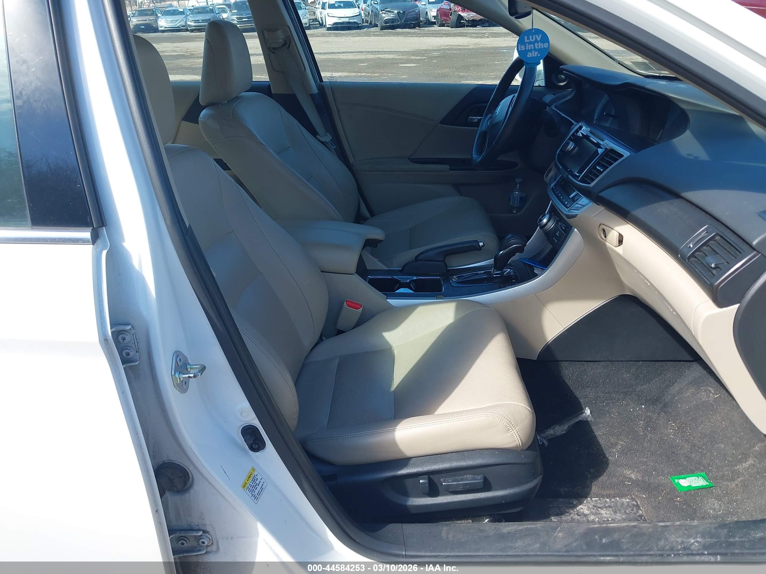 HONDA ACCORD image 5