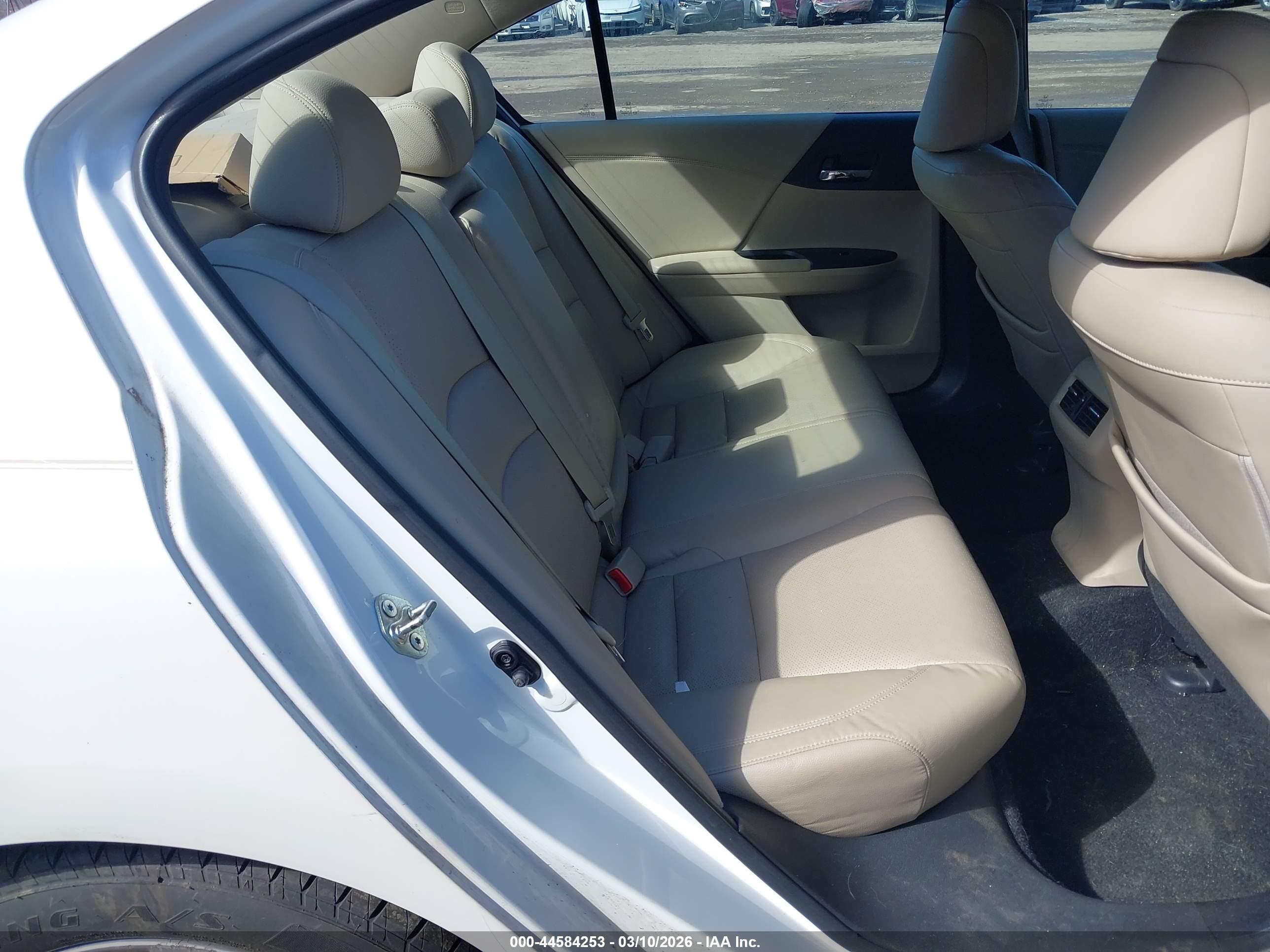 HONDA ACCORD image 8