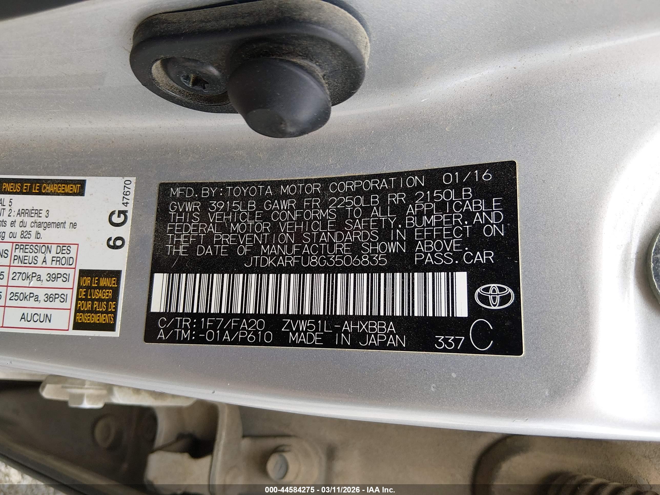 TOYOTA PRIUS image 9
